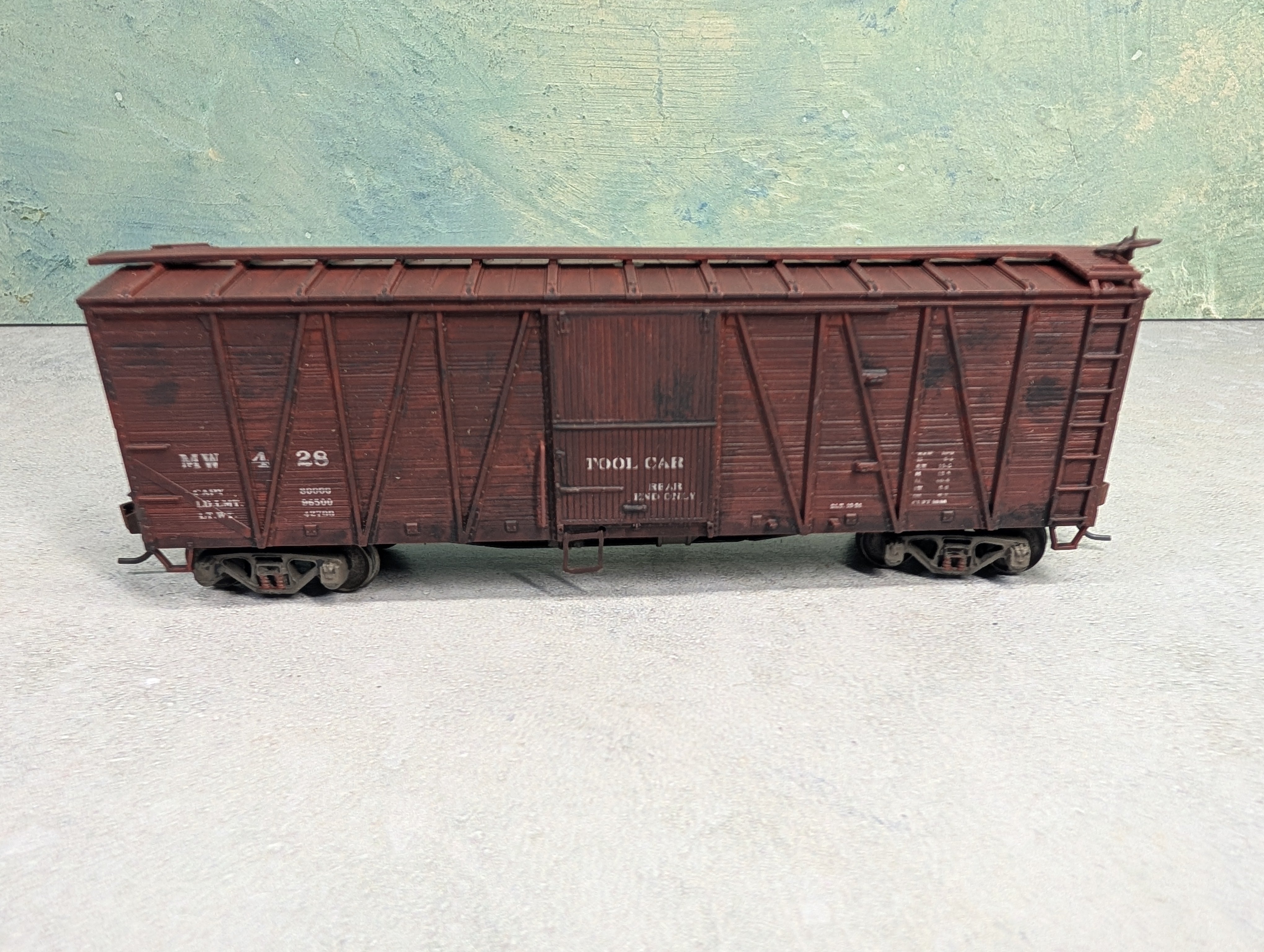 USED Accurail HO Scale 40' Wooden Tool Car MOW MW #428 Weathered