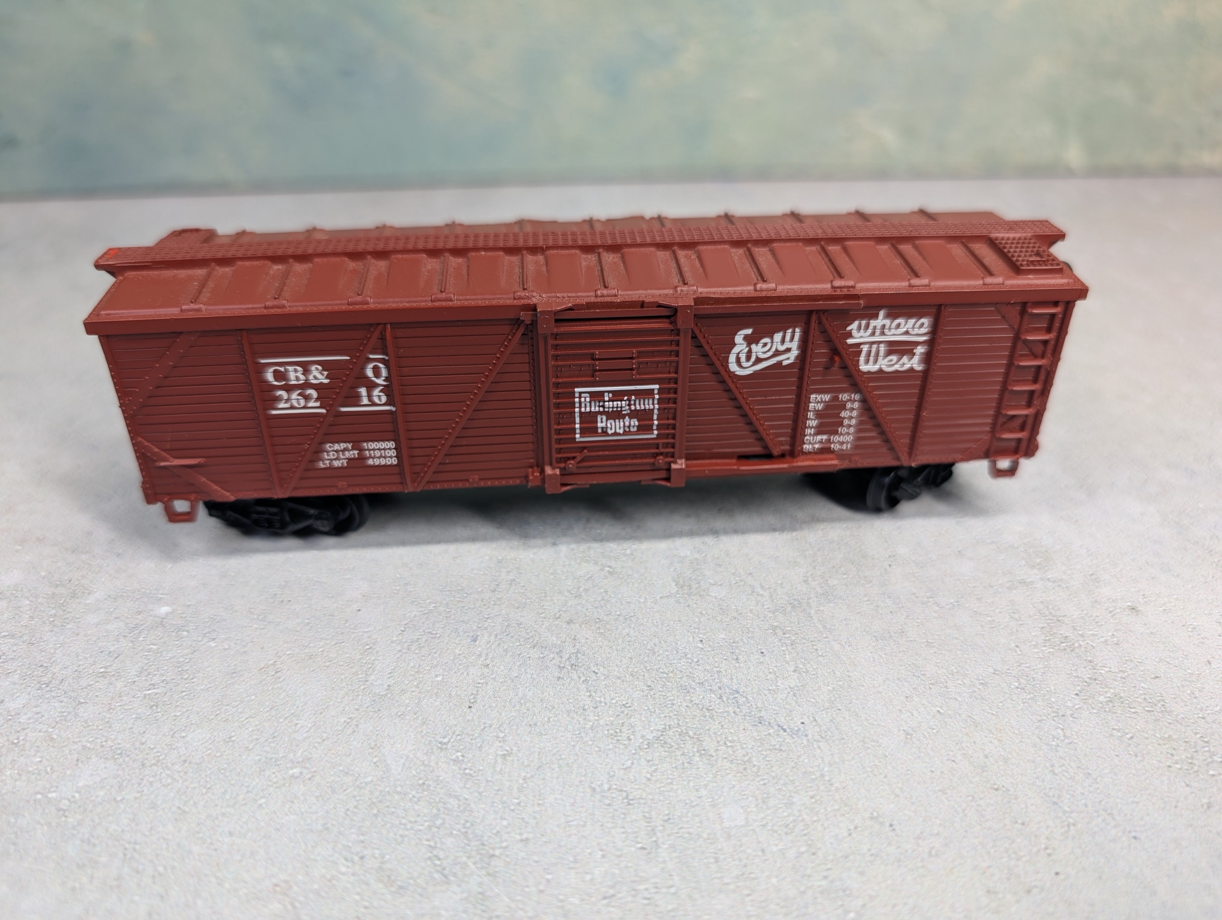 USED Life-Like HO Scale 40' Wooden Box Car Burlington CB&Q #26216