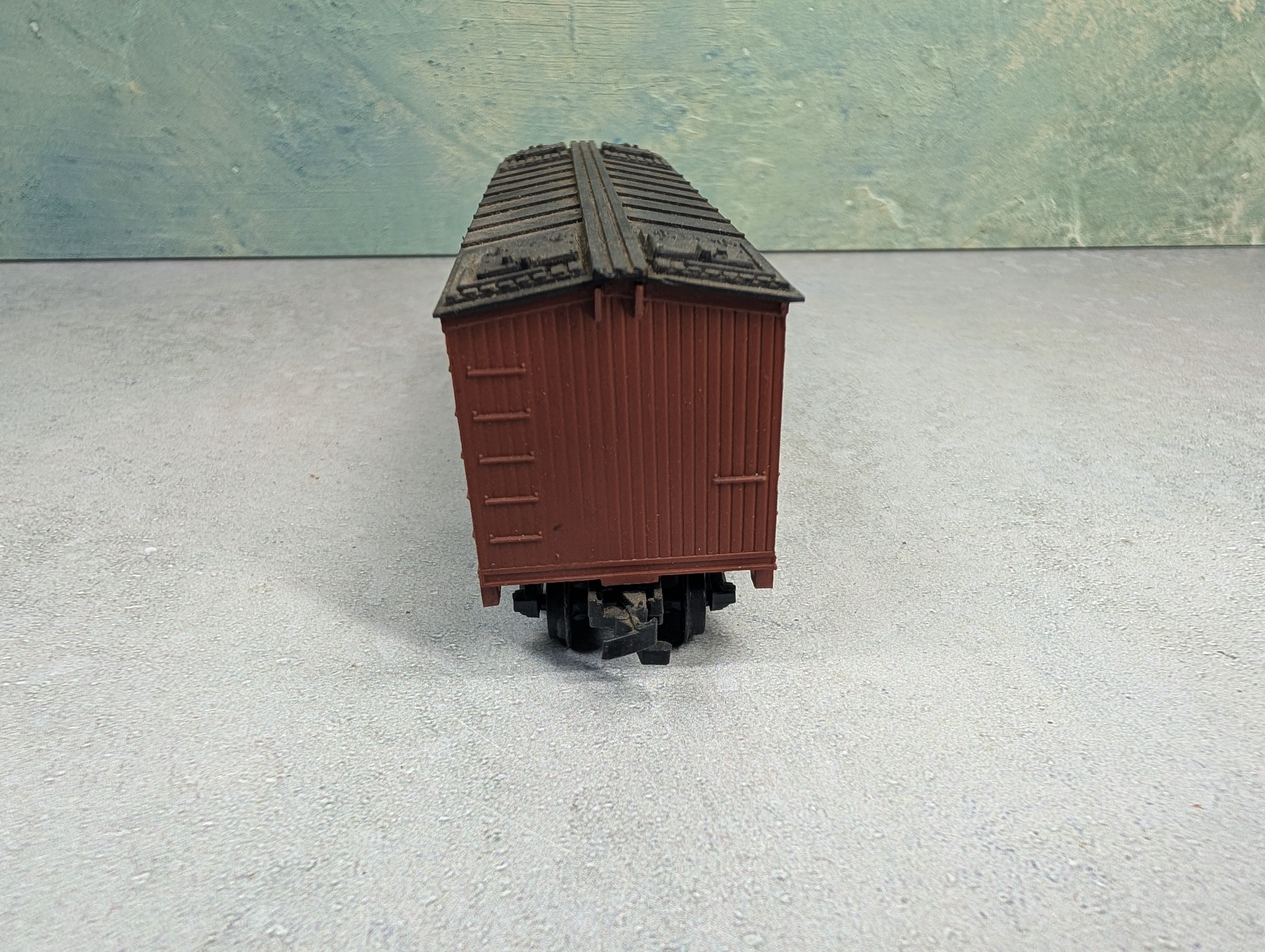 USED Life-Like HO Scale 38' Wooden Reefer Box Car Dubuque URTX #4750