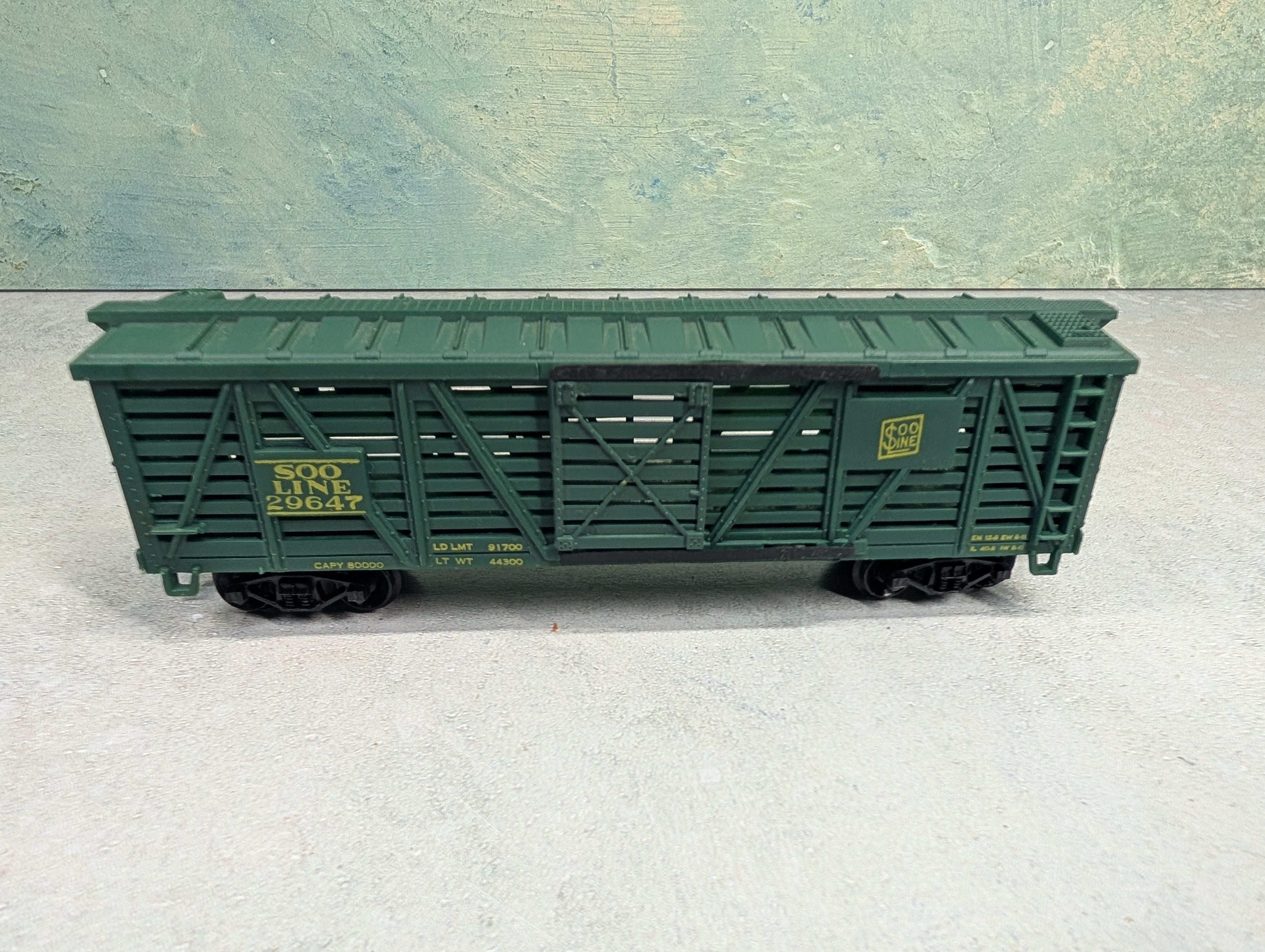 USED Life-Like HO Scale 40' Cattle Stock Car SOO Line #29647