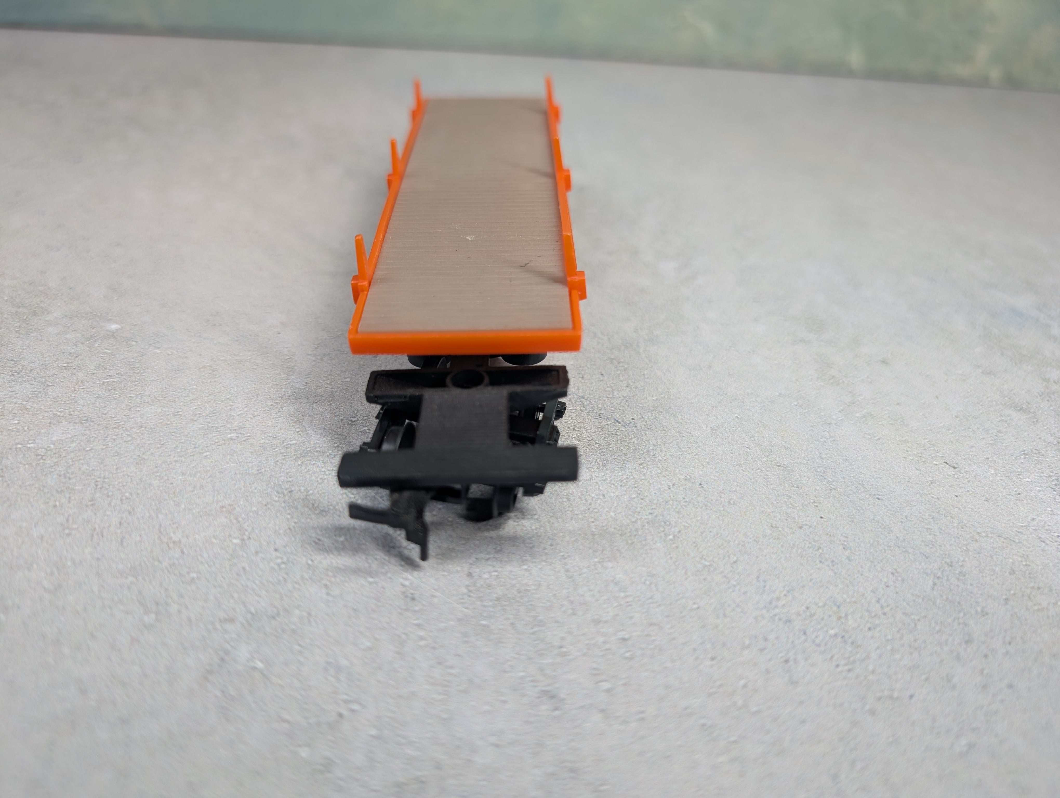 USED Life-Like HO Scale Pipe Dumping Car National Pipe Co