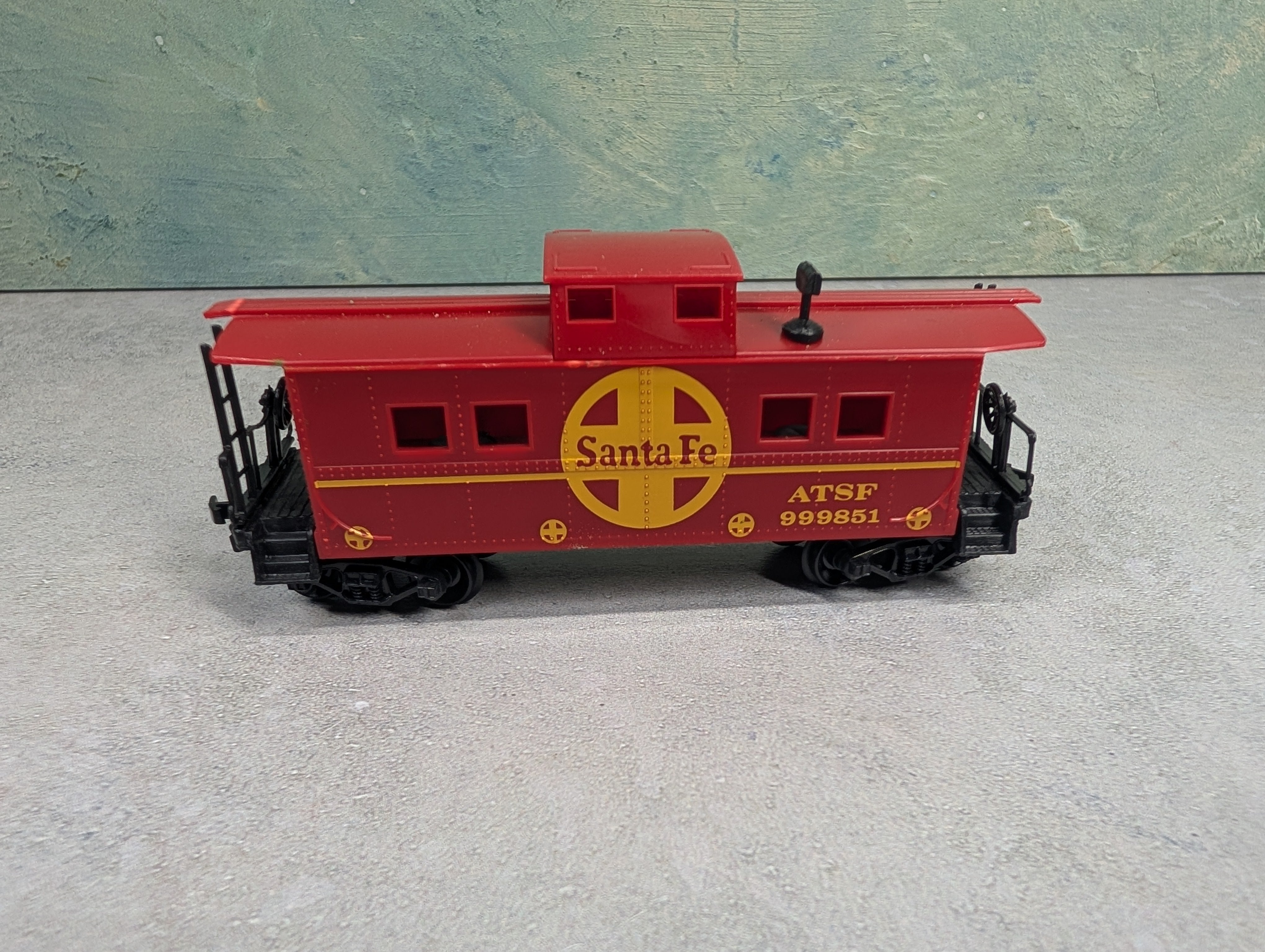 USED Life-Like HO Scale Caboose Santa Fe ATSF #999851