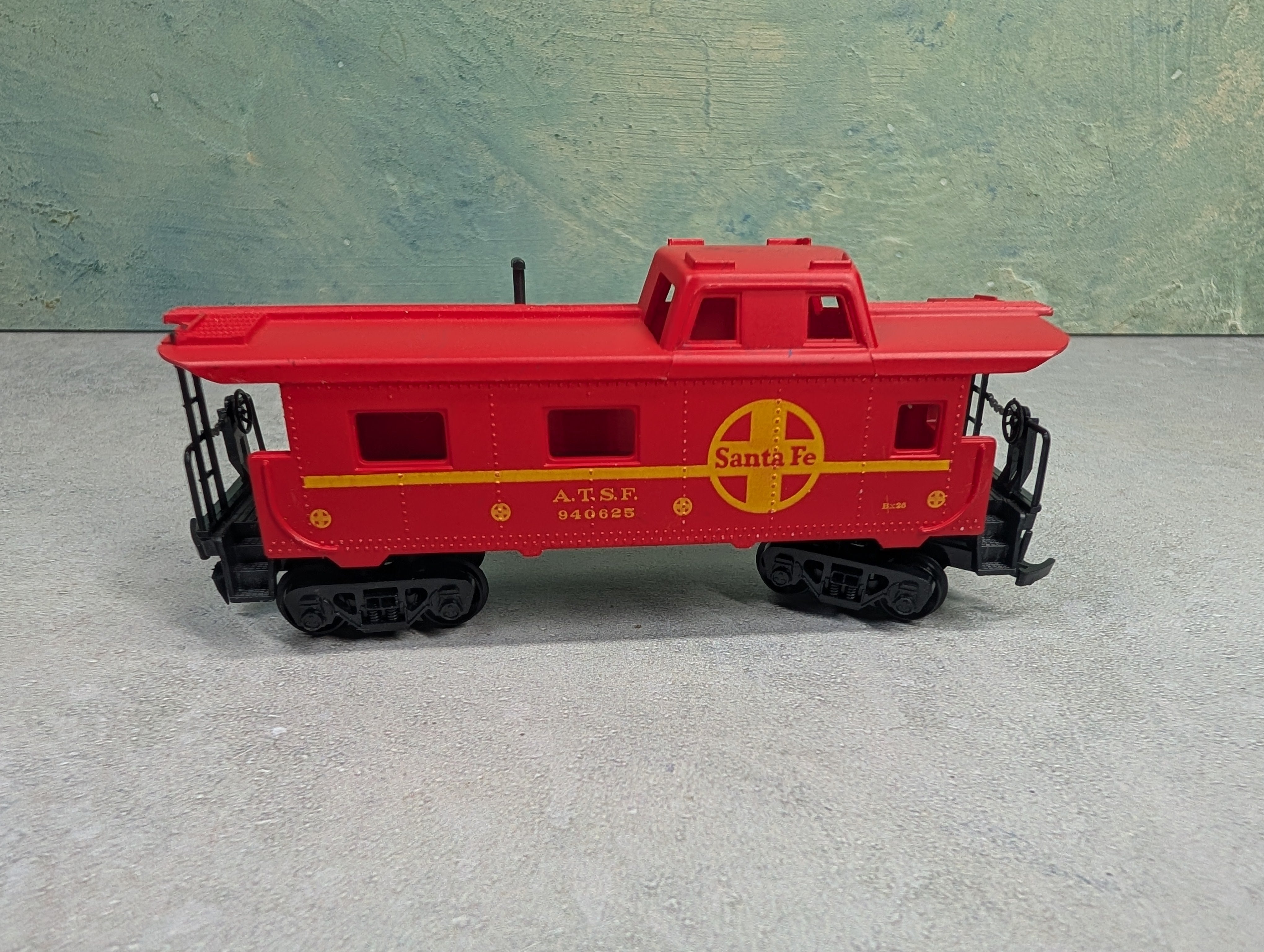 USED AHM HO Scale Caboose Santa Fe ATSF #940625