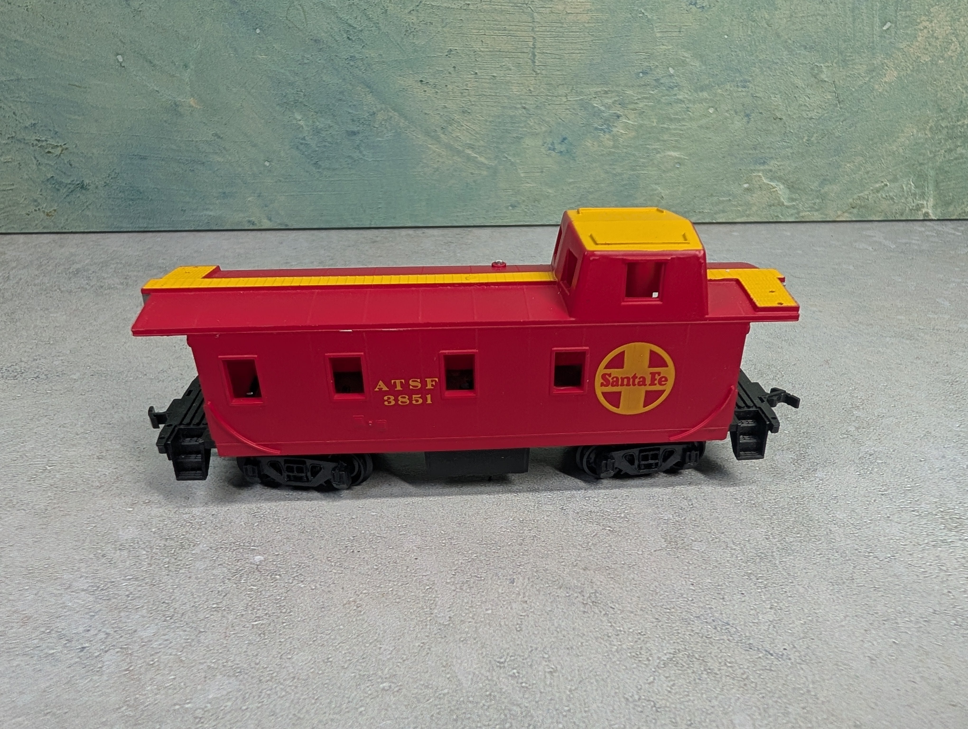 USED Bachmann HO Scale Caboose Santa Fe ATSF #3851