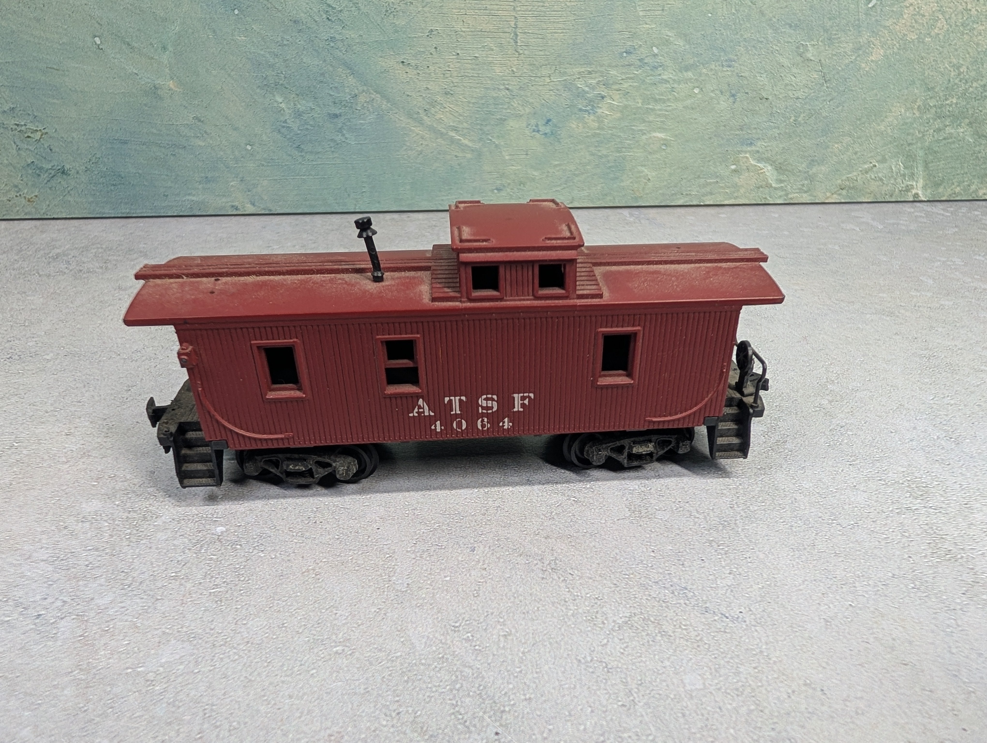 USED REVELL HO Scale Wooden Caboose Santa Fe ATSF #4064