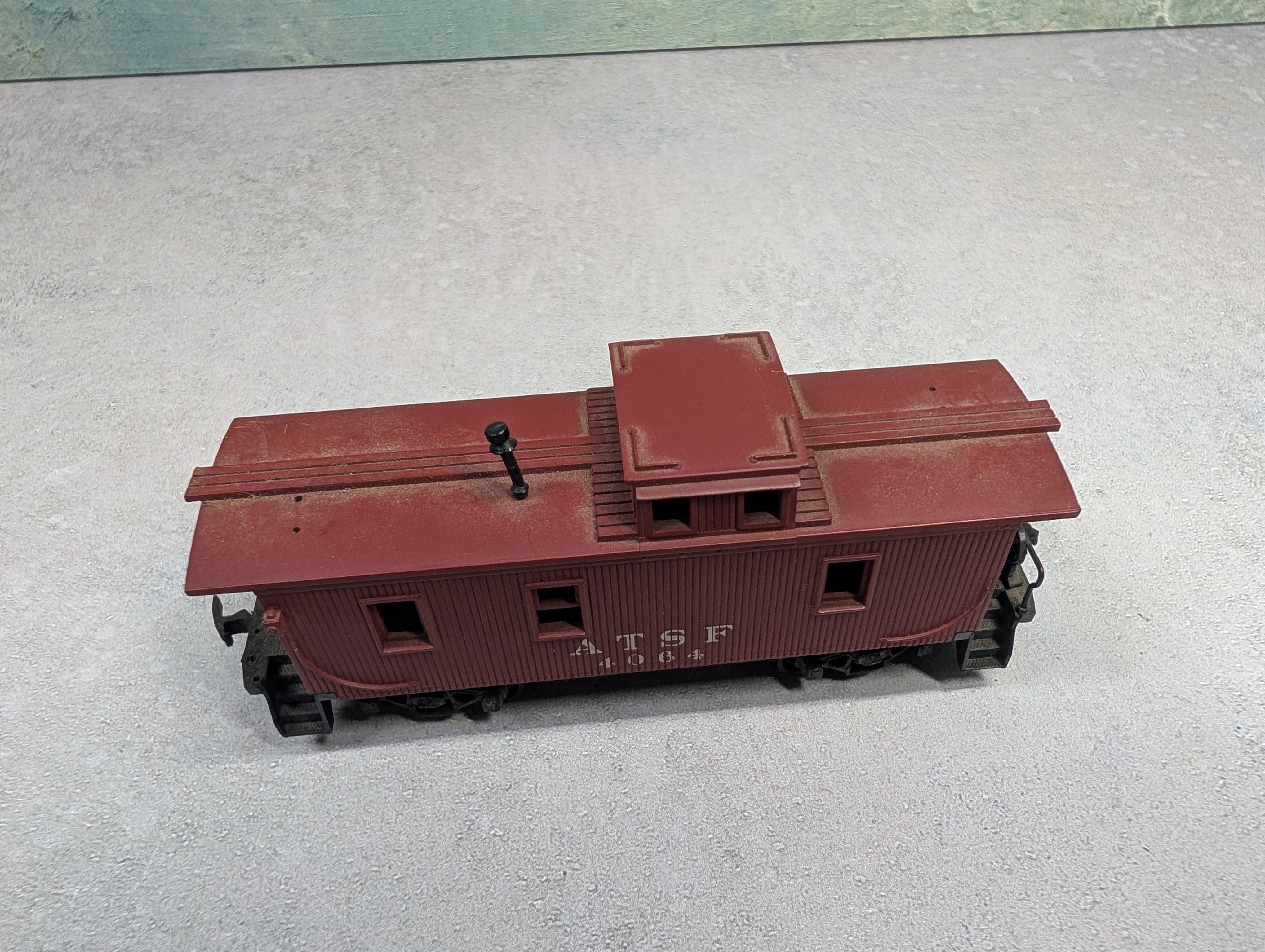 USED REVELL HO Scale Wooden Caboose Santa Fe ATSF #4064