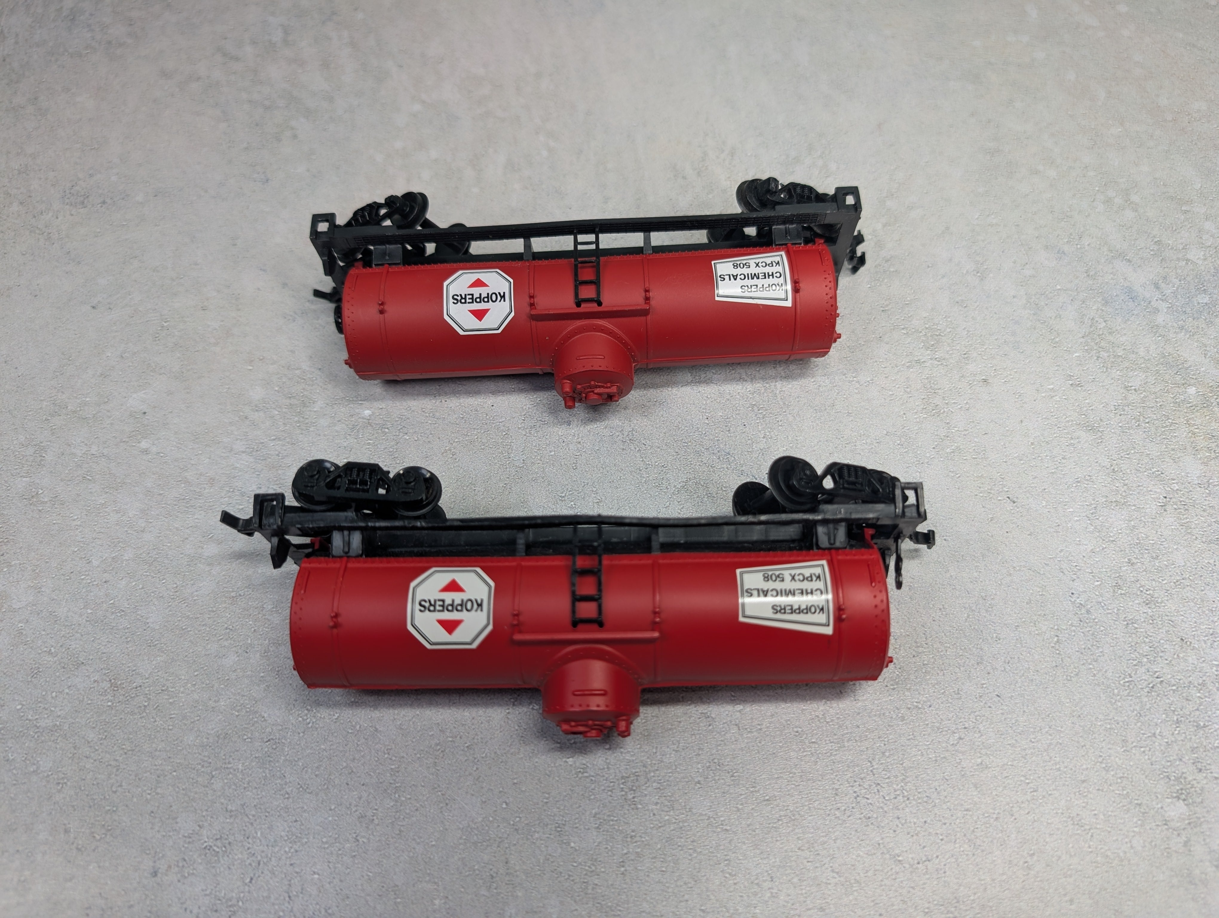 USED Life-Like HO Scale Lot of Single Dome Tank Cars Koppers KPCX #508 (2 pcs)