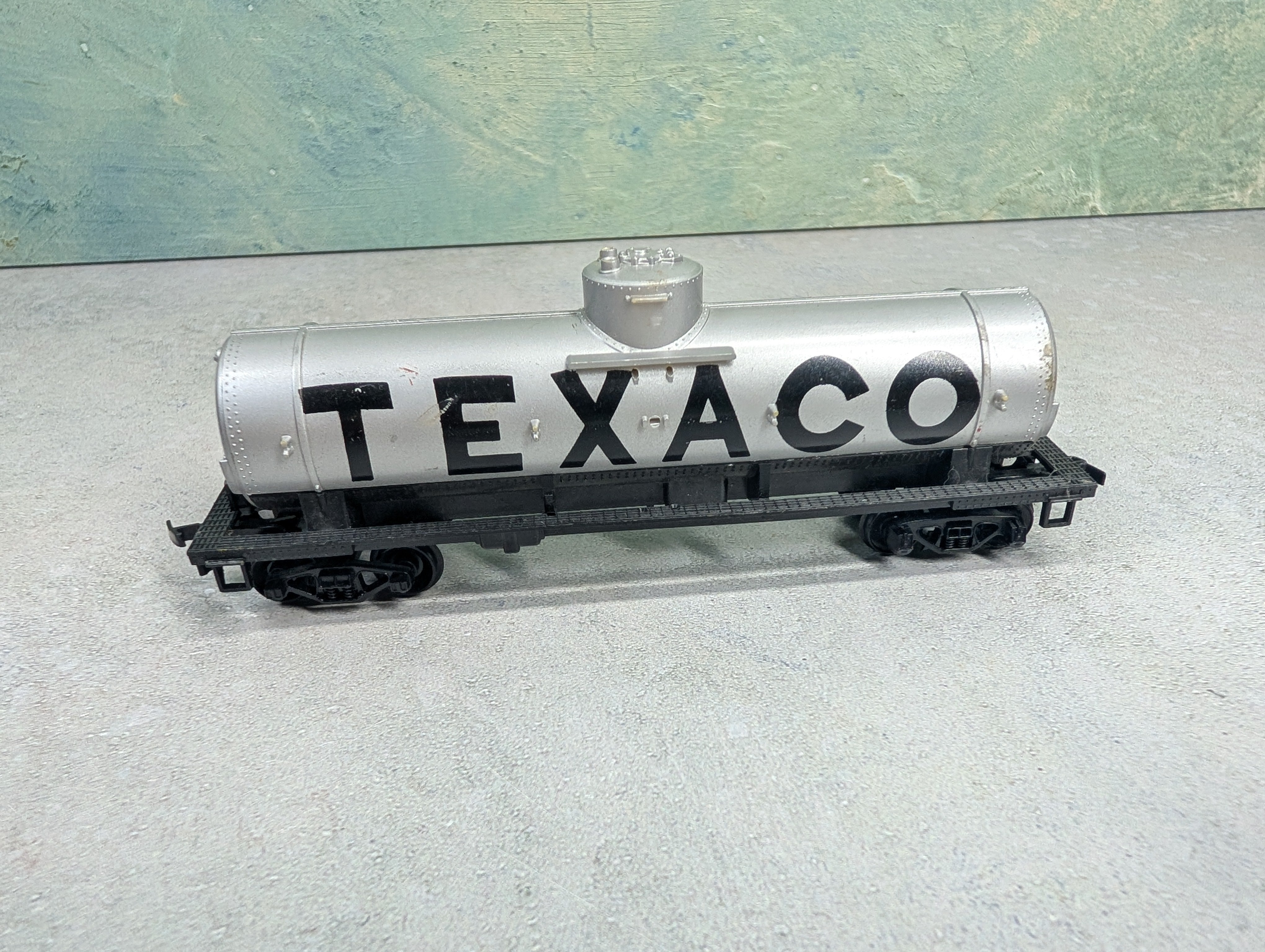 USED Tyco HO Scale Single Dome Tank Car Texaco