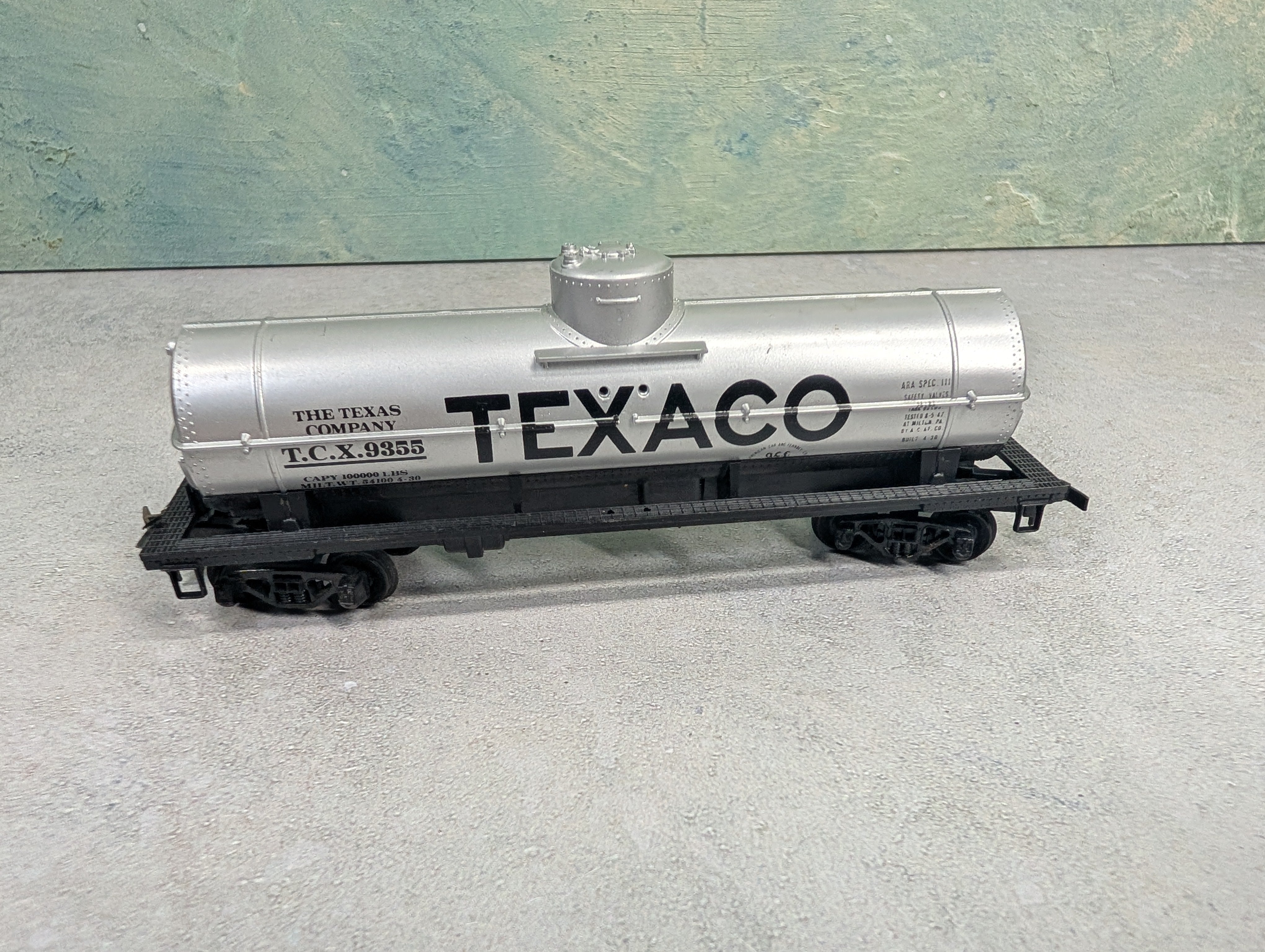 USED AHM HO Scale Single Dome Tank Car Texaco TCX #9355
