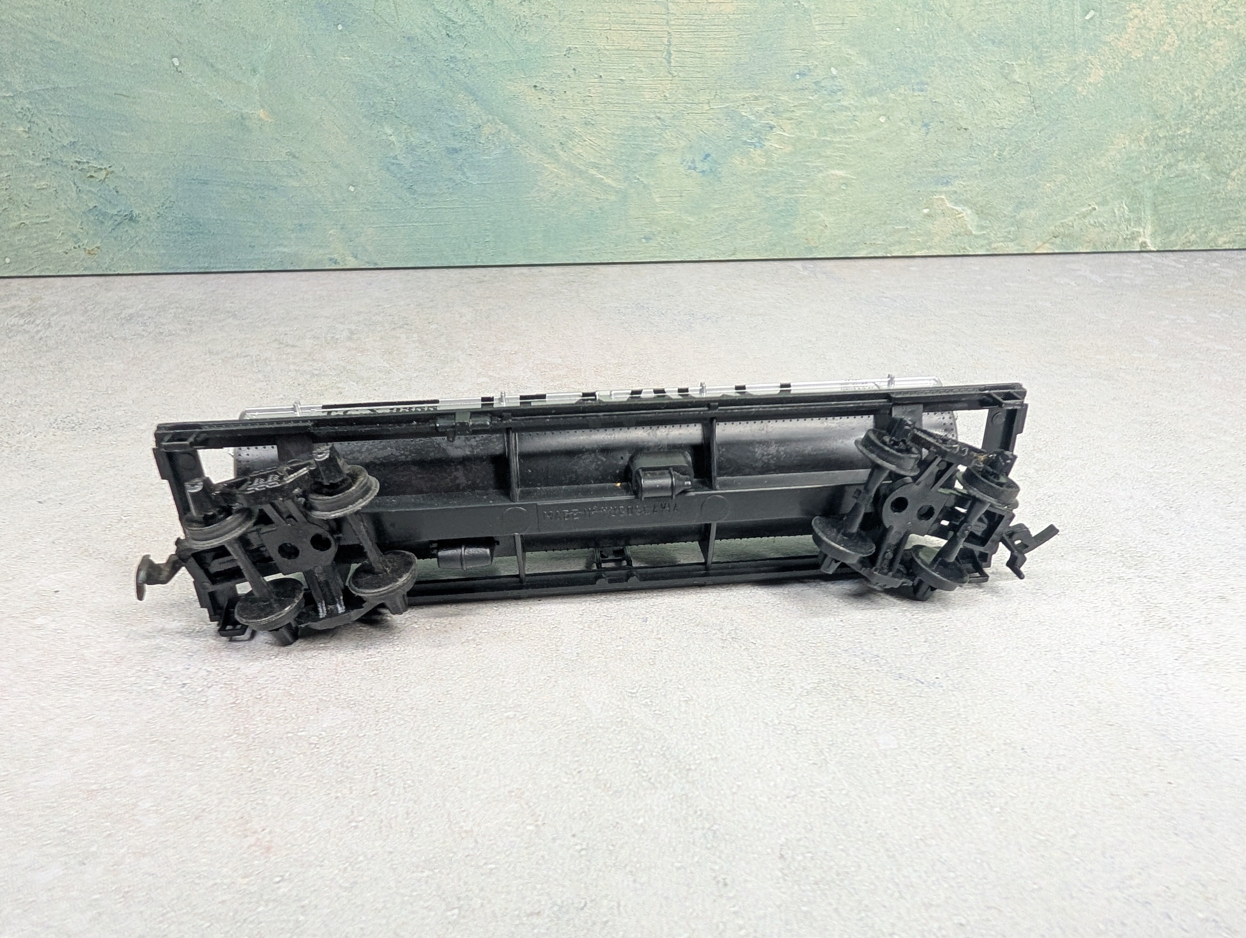 USED AHM HO Scale Single Dome Tank Car Texaco TCX #9355