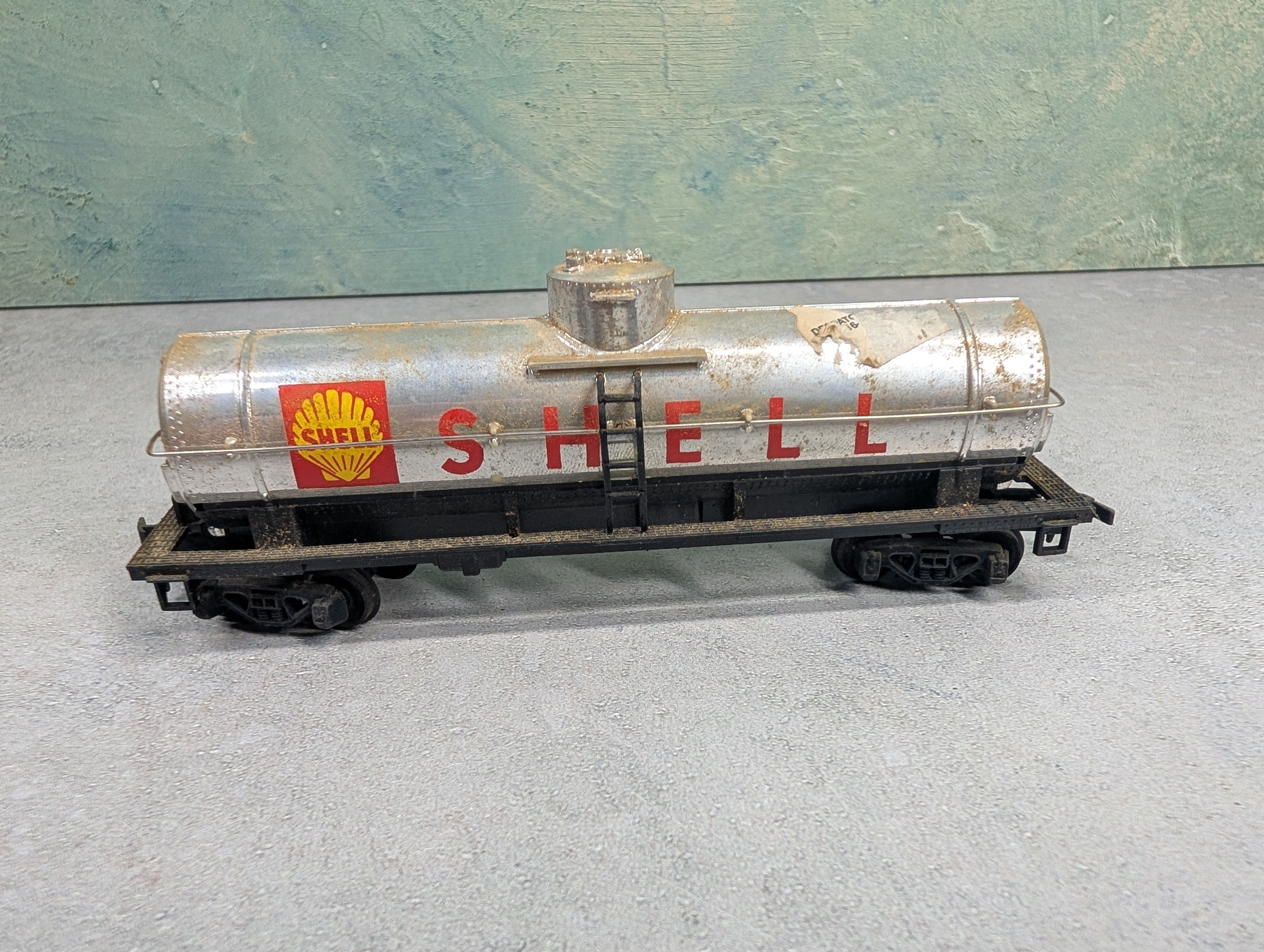 USED Tyco HO Scale Single Dome Tank Car Shell Rough