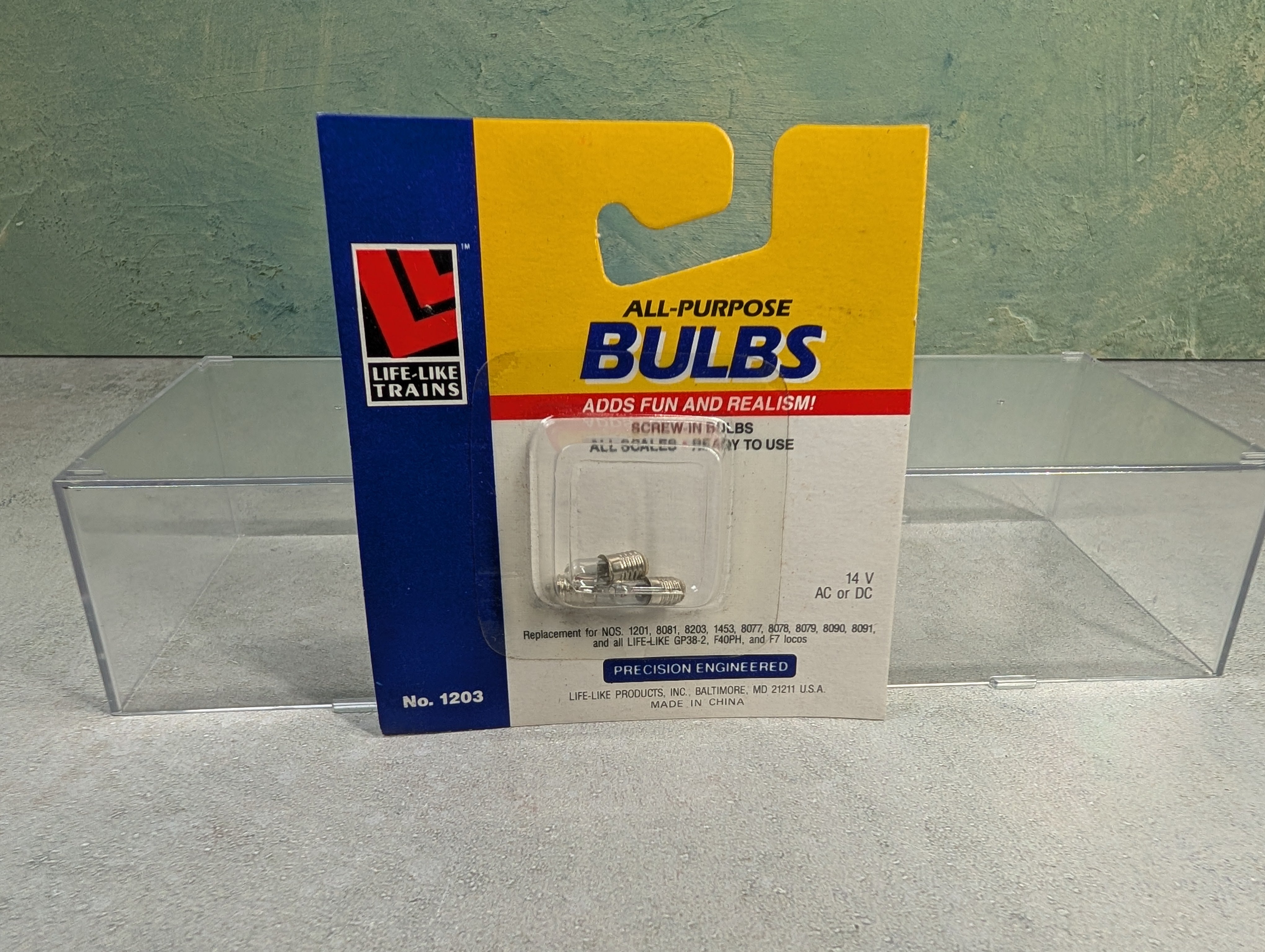 USED Life-Like 1203 MULTI Scale All-Purpose Bulbs 14V