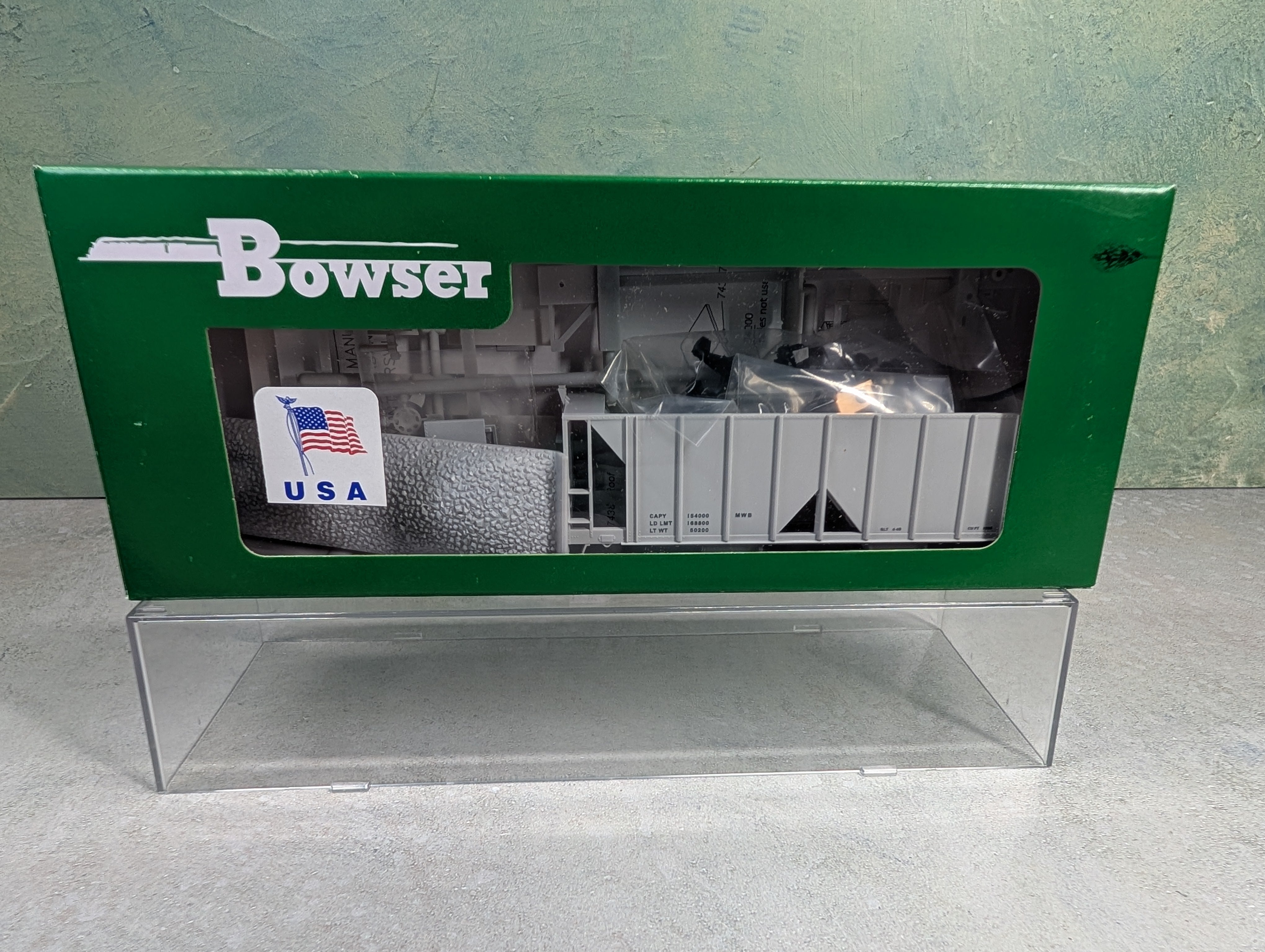 Bowser #3-1703 HO Scale 70-Ton 2 Bay Ballast Car Open Side Dim Data KIT
