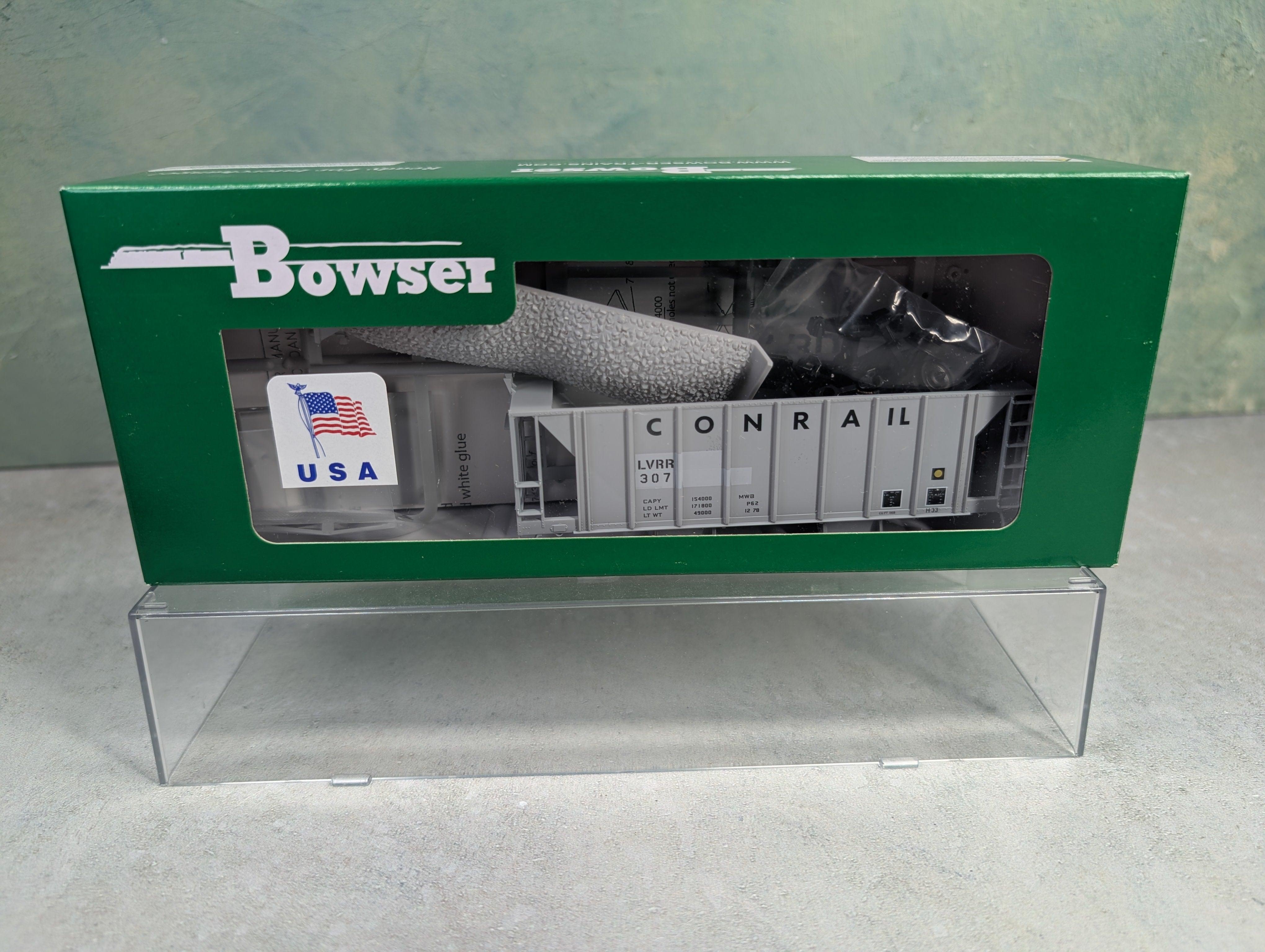 Bowser #3-1718 HO Scale 70-Ton 2 Bay Ballast Car LVRR #307 ex-Conrail KIT