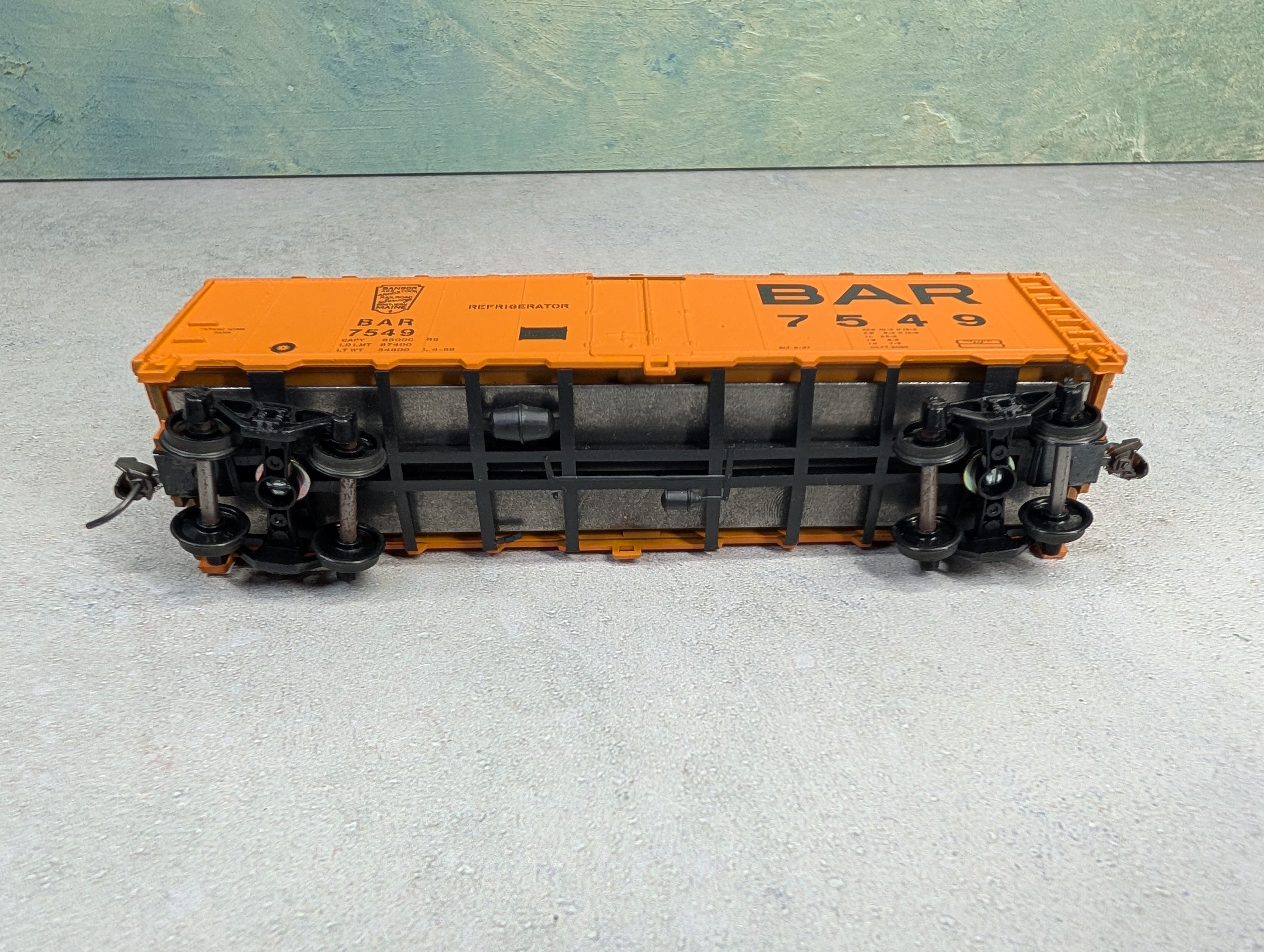 USED Athearn HO Scale 40' Reefer Box Car Bangor and Aroostook BAR #7549