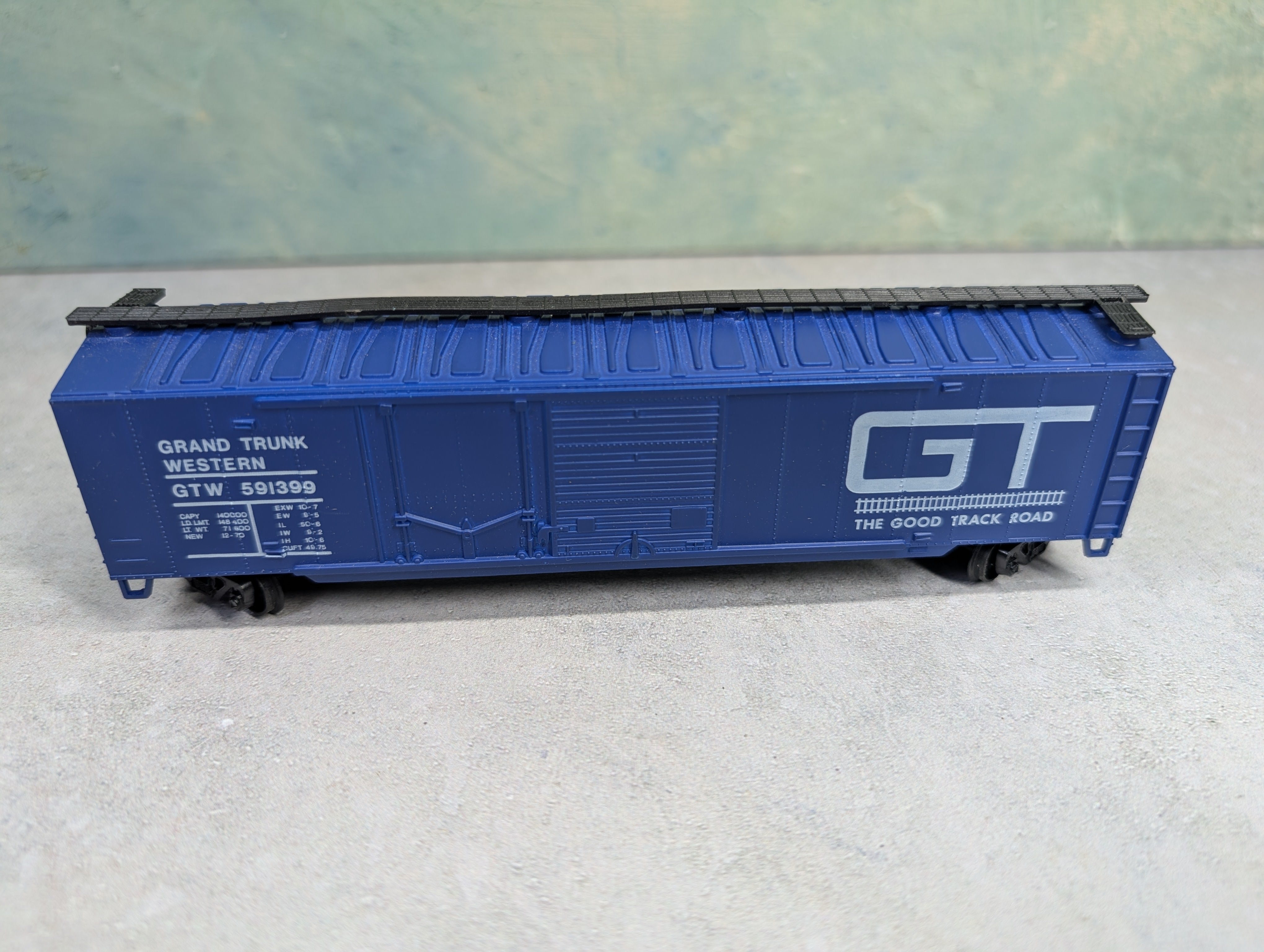 USED AHM HO Scale 50' DD Box Car Grand Trunk Western GTW #591399