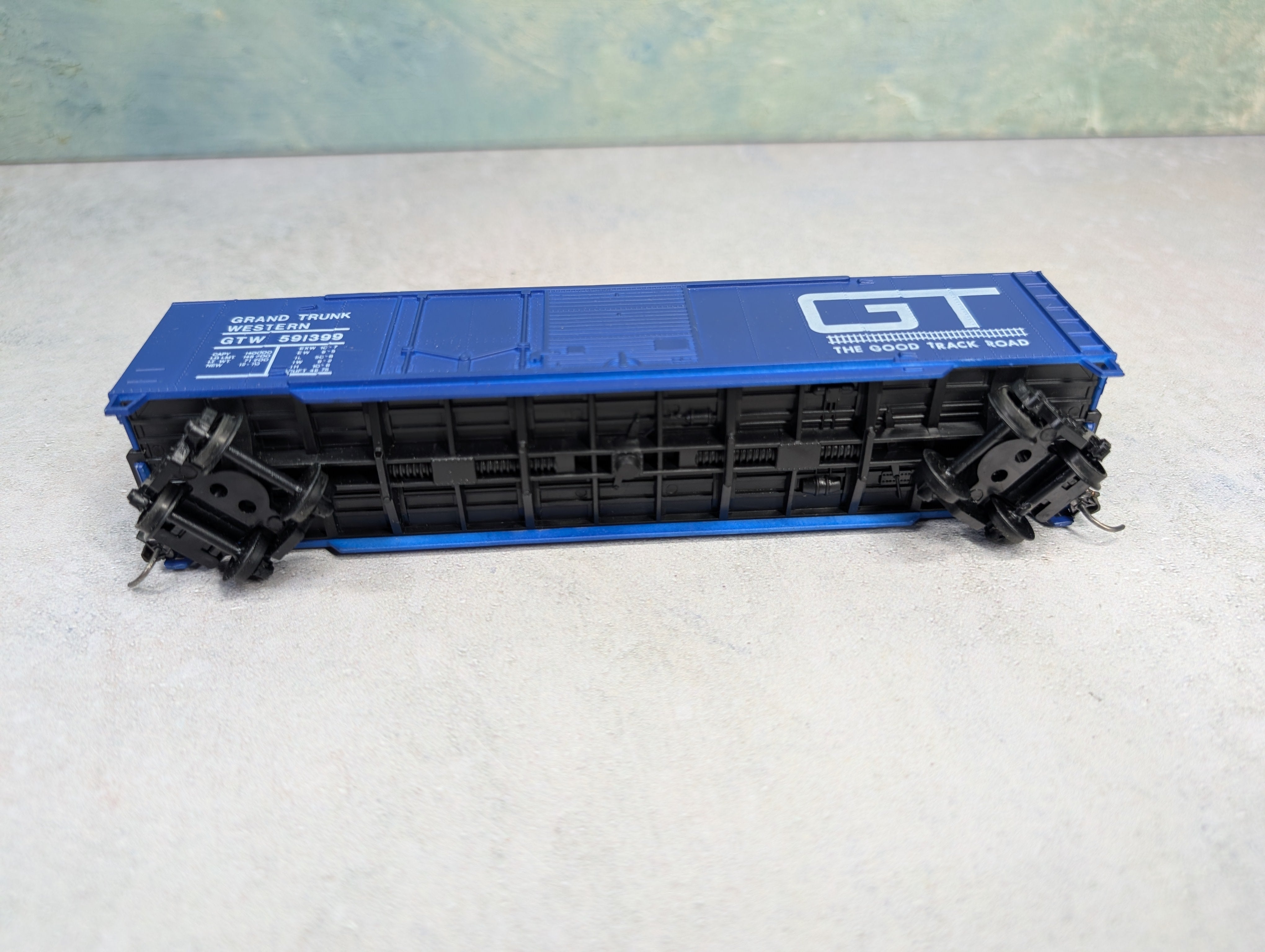 USED AHM HO Scale 50' DD Box Car Grand Trunk Western GTW #591399