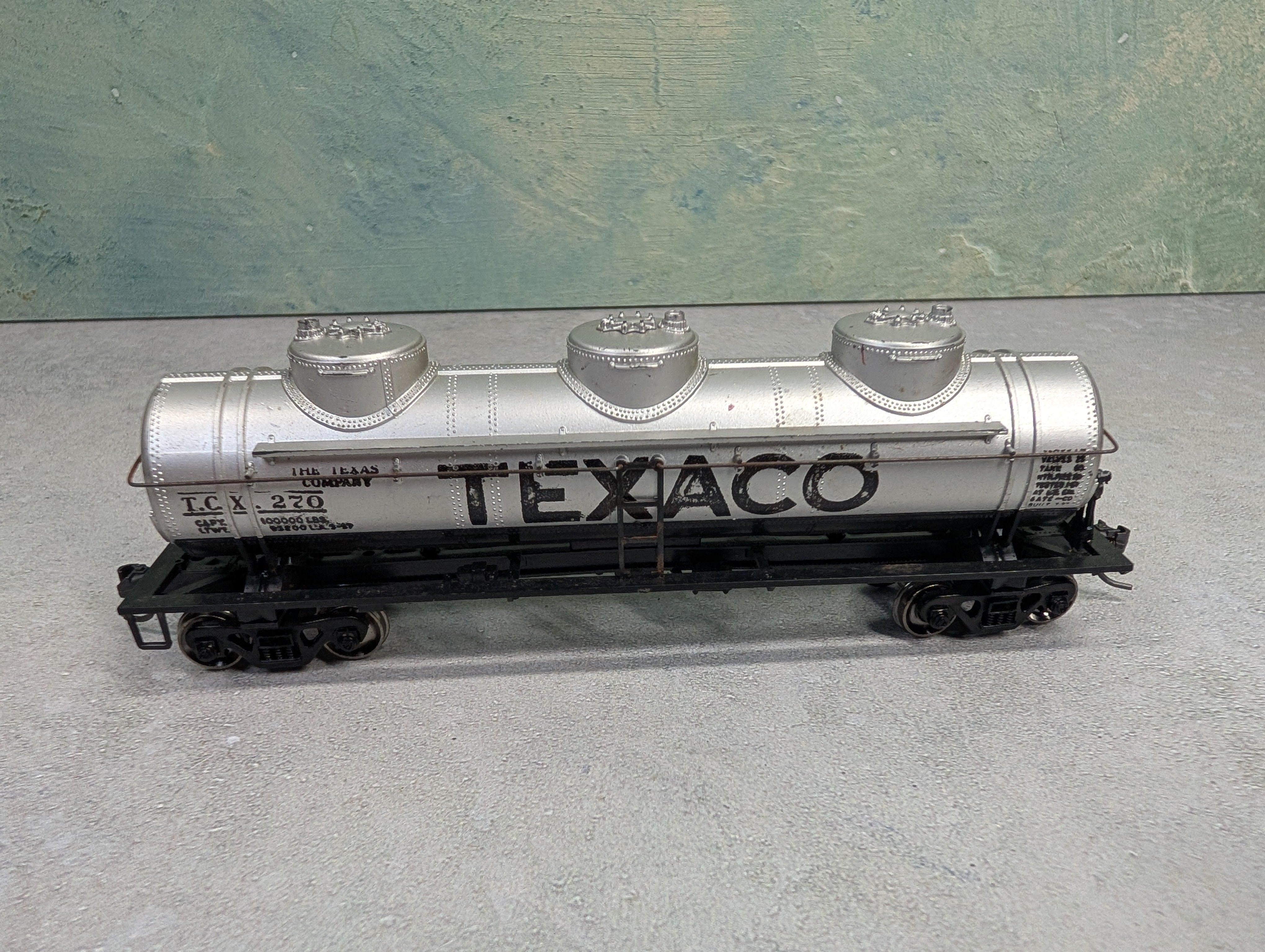 USED Athearn HO Scale Triple Dome Tank Car Texaco TCX #270