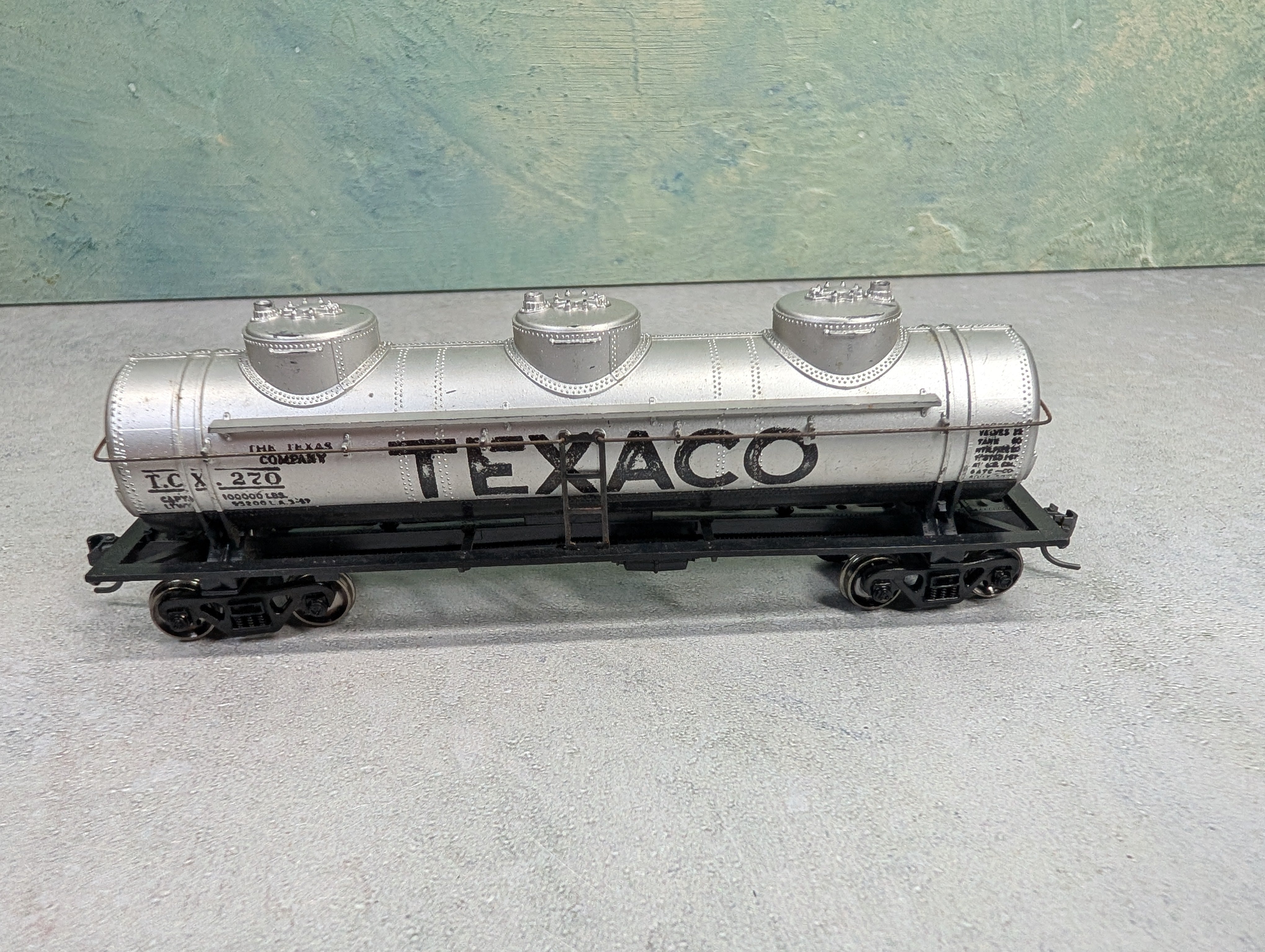 USED Athearn HO Scale Triple Dome Tank Car Texaco TCX #270