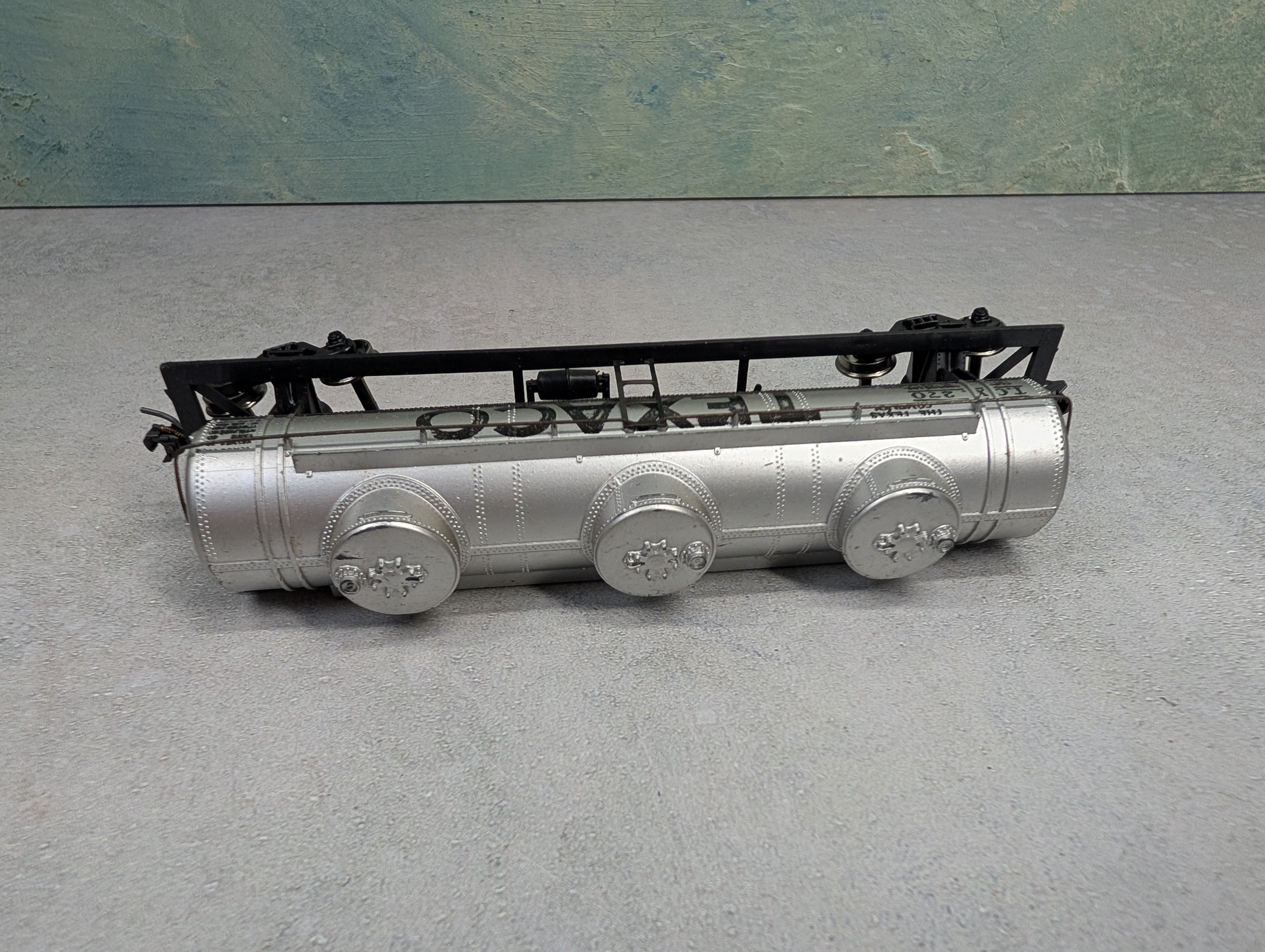 USED Athearn HO Scale Triple Dome Tank Car Texaco TCX #270