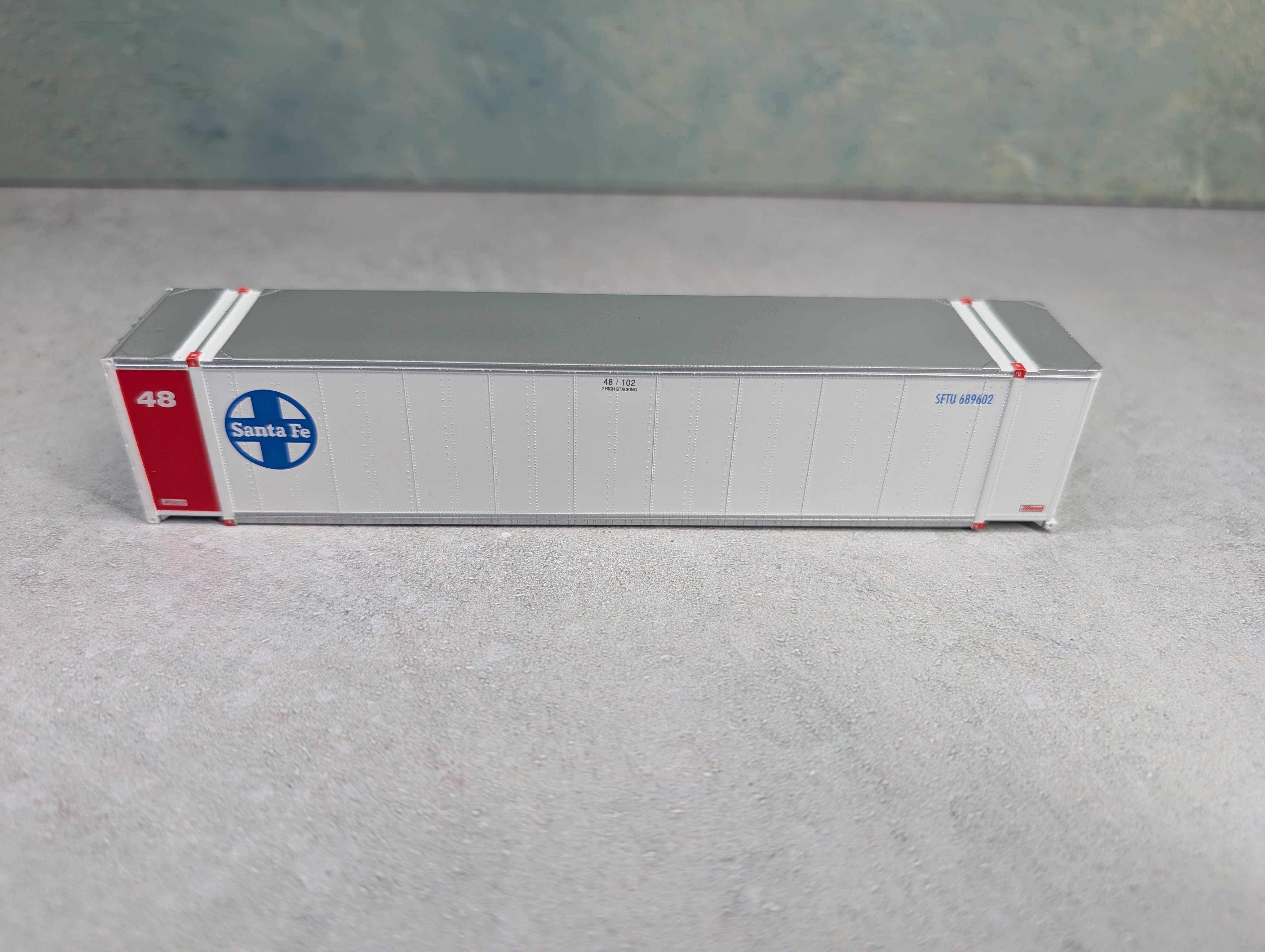 USED HO Scale 48' Container Santa Fe SFTU #689602