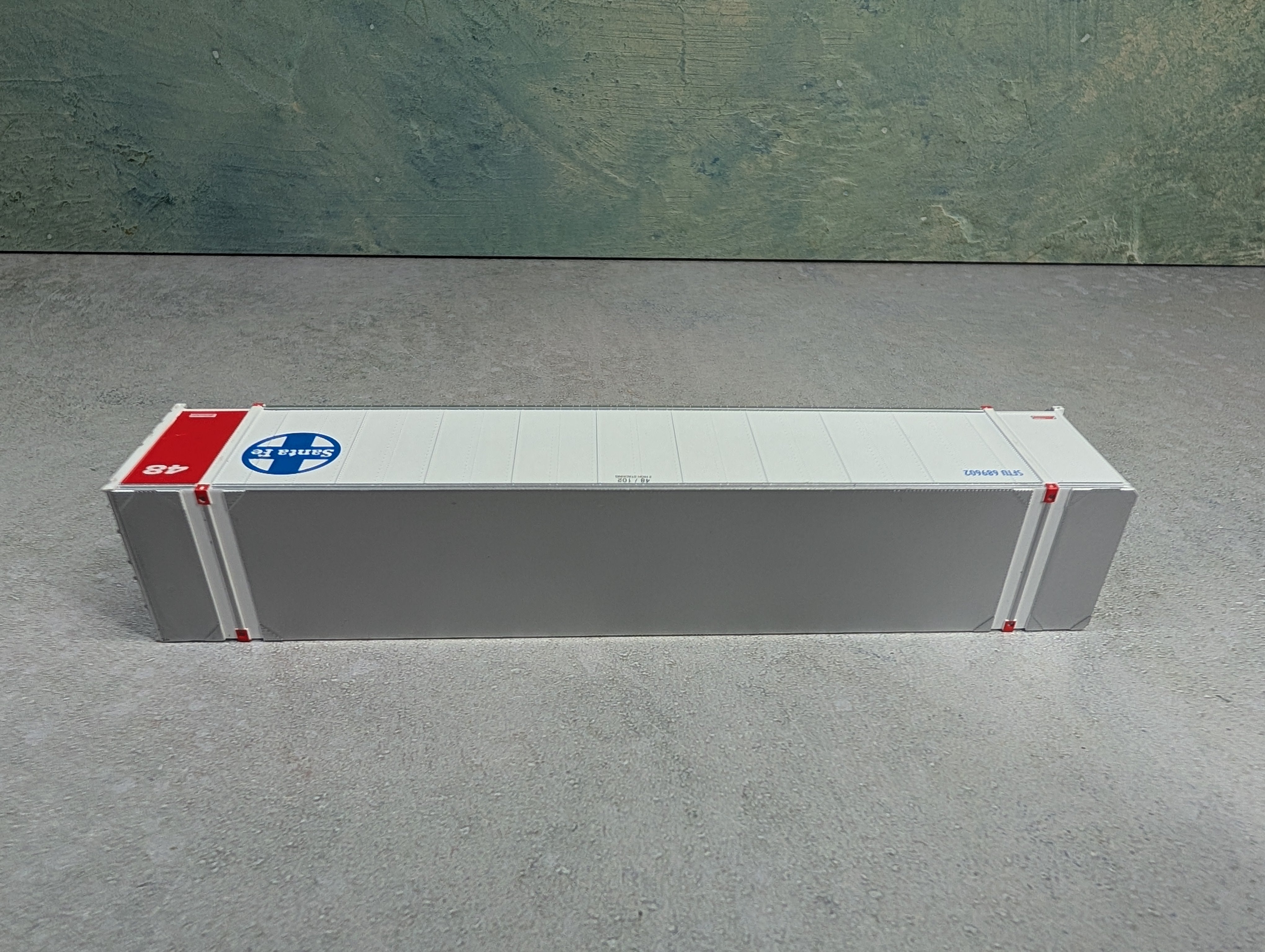 USED HO Scale 48' Container Santa Fe SFTU #689602