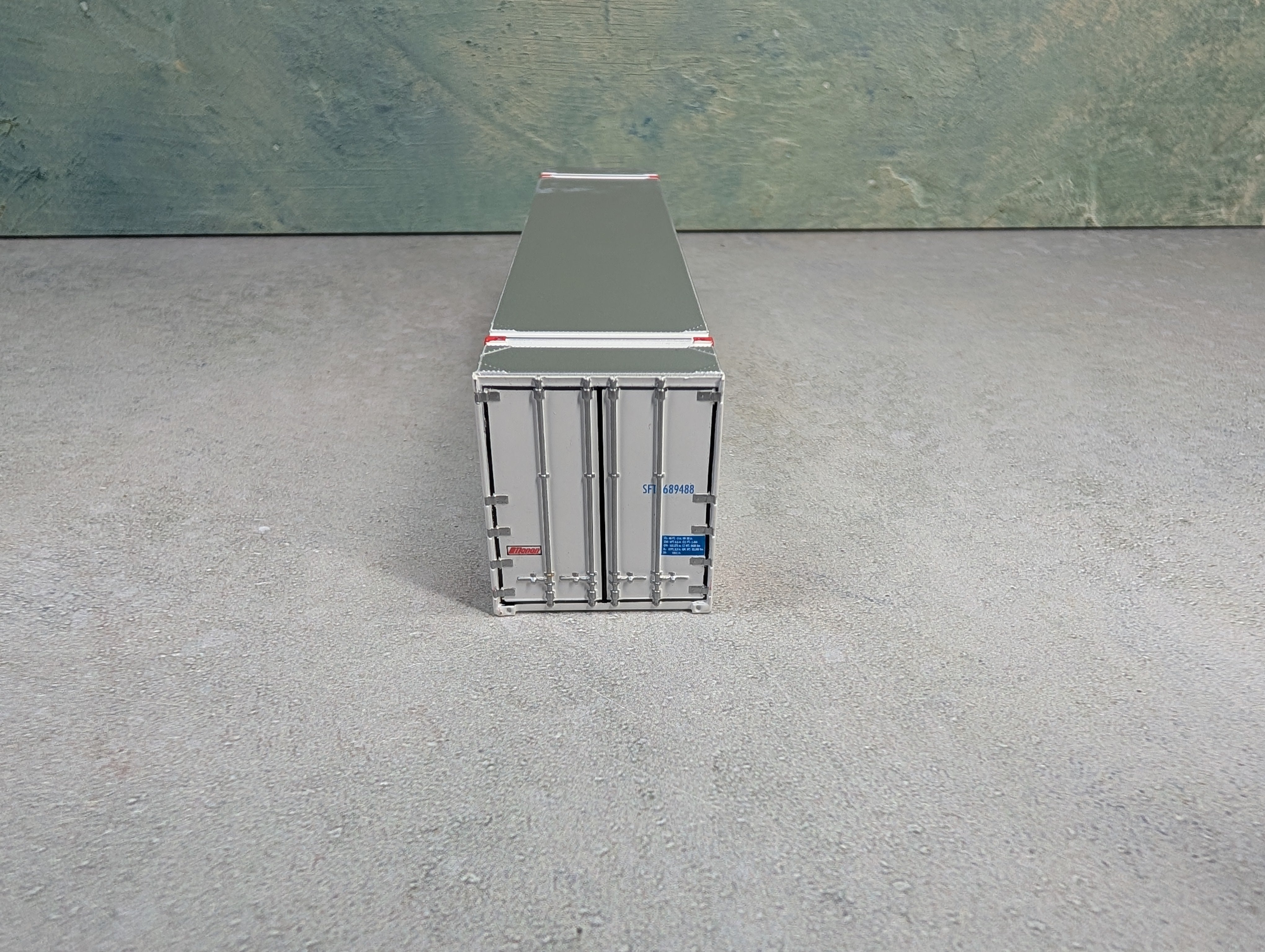 USED HO Scale 48' Container Santa Fe SFTU #689488