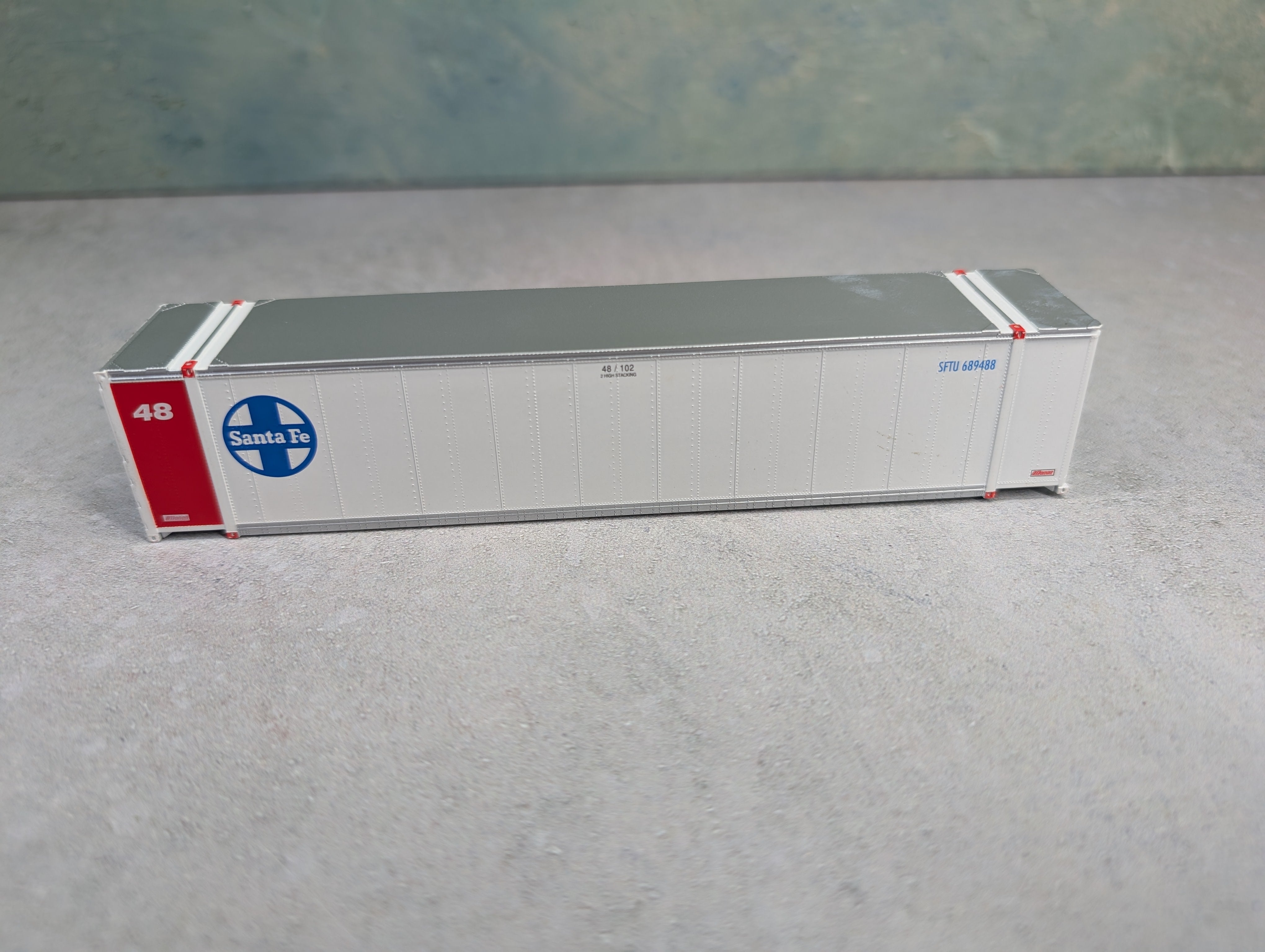 USED HO Scale 48' Container Santa Fe SFTU #689488