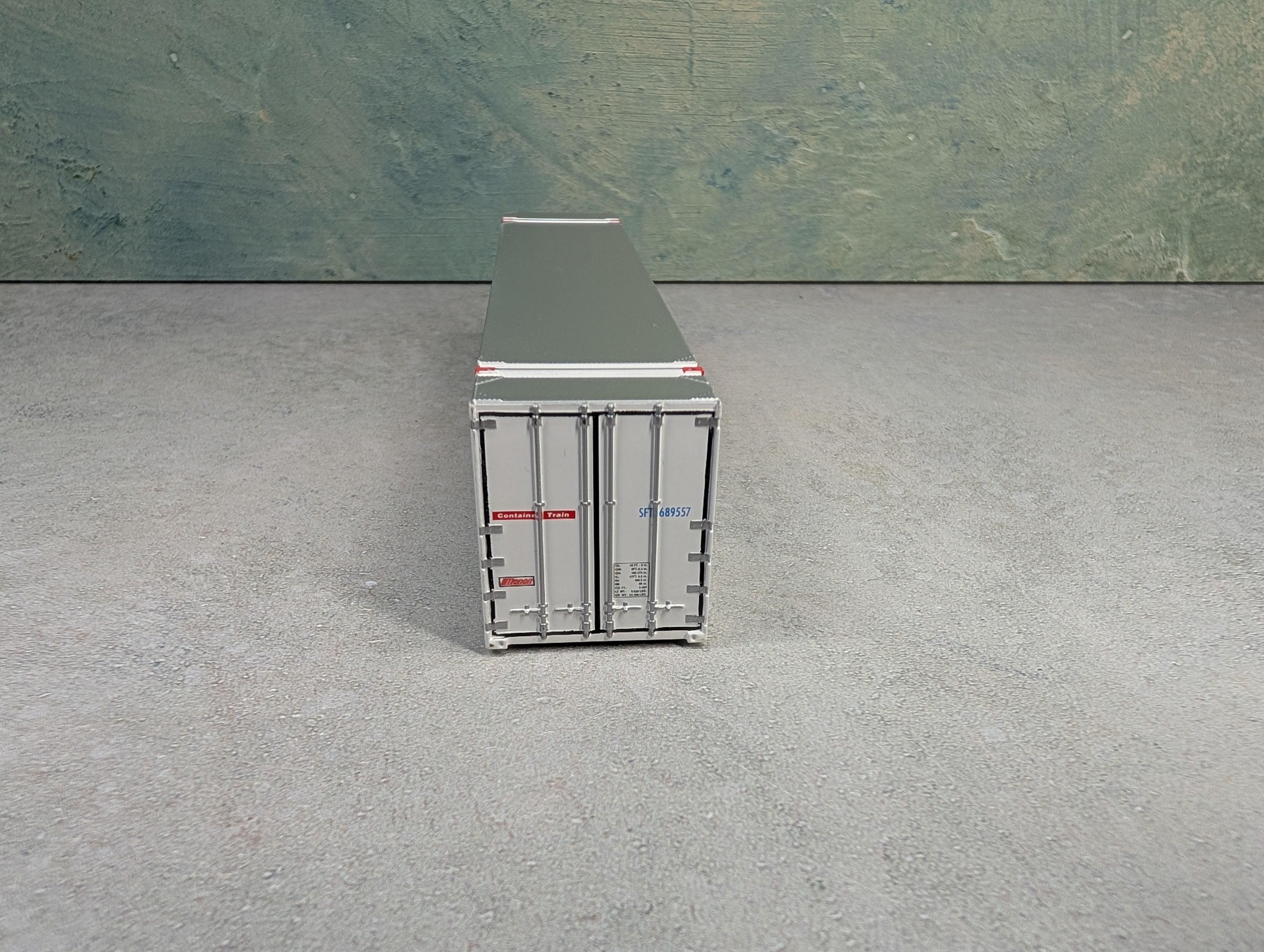 USED HO Scale 48' Container Santa Fe SFTU #689557