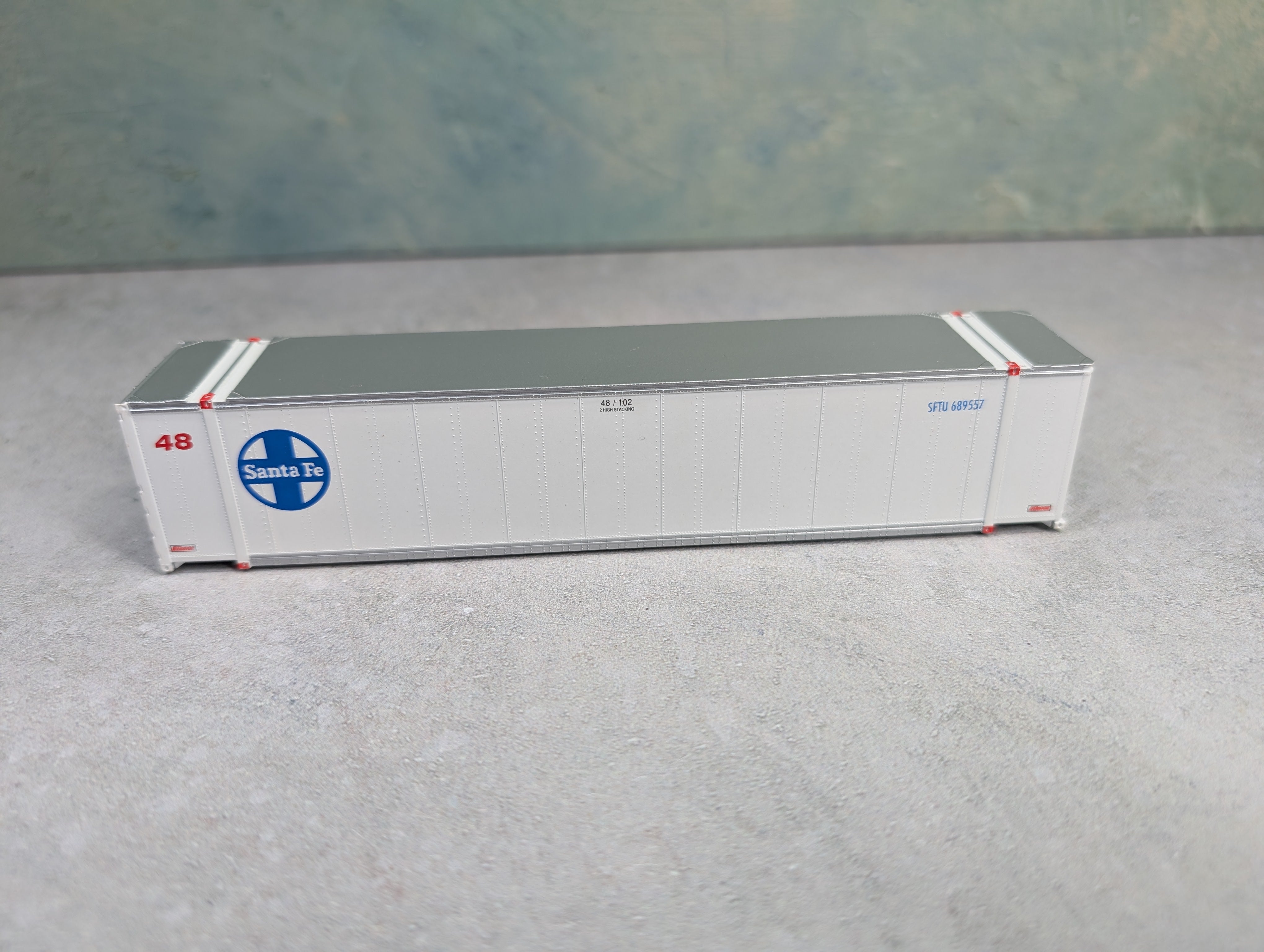 USED HO Scale 48' Container Santa Fe SFTU #689557