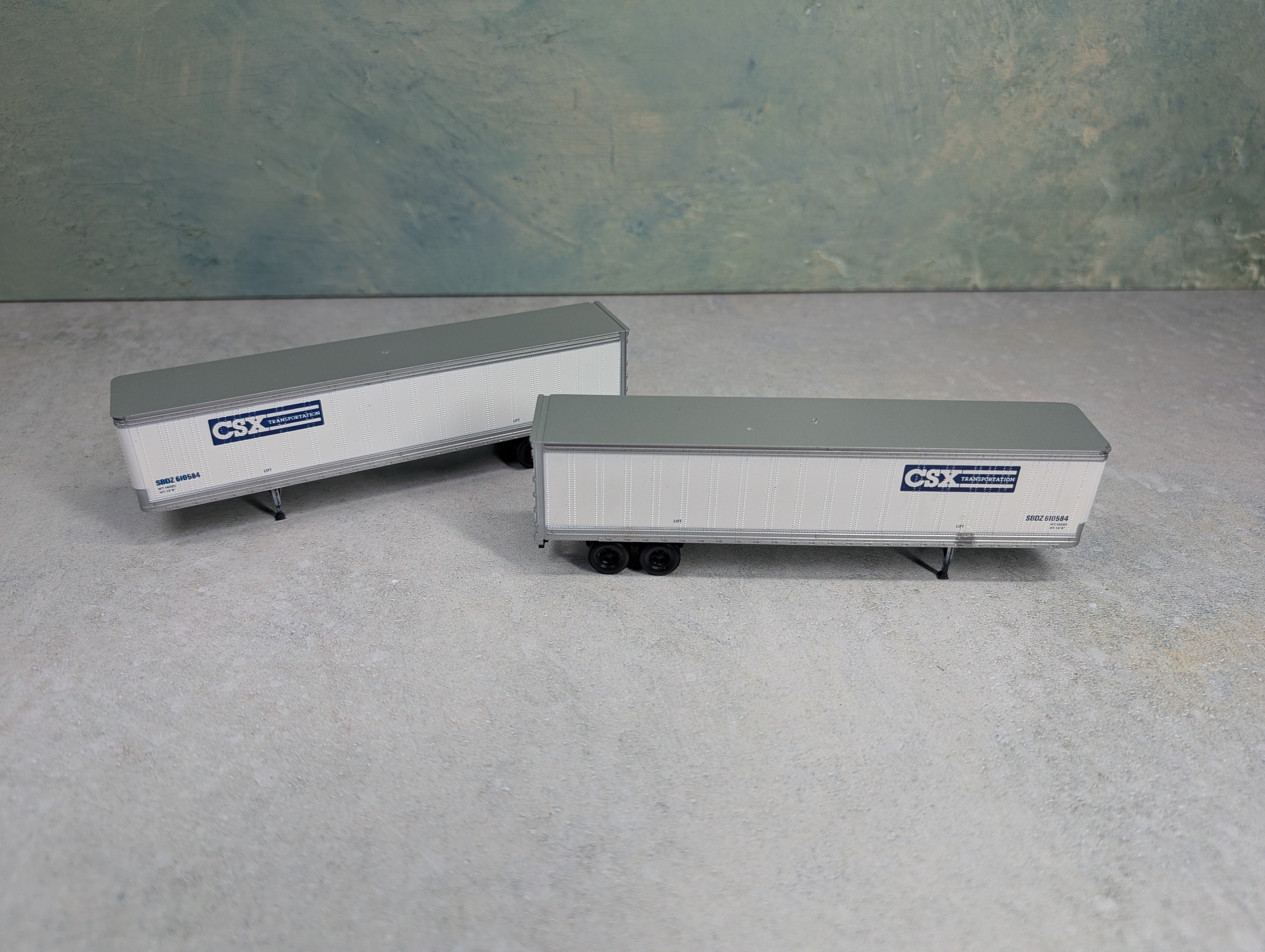 USED Athearn HO Scale Lot of 45' Trailers CSX SBDZ #610584 (2 pcs)