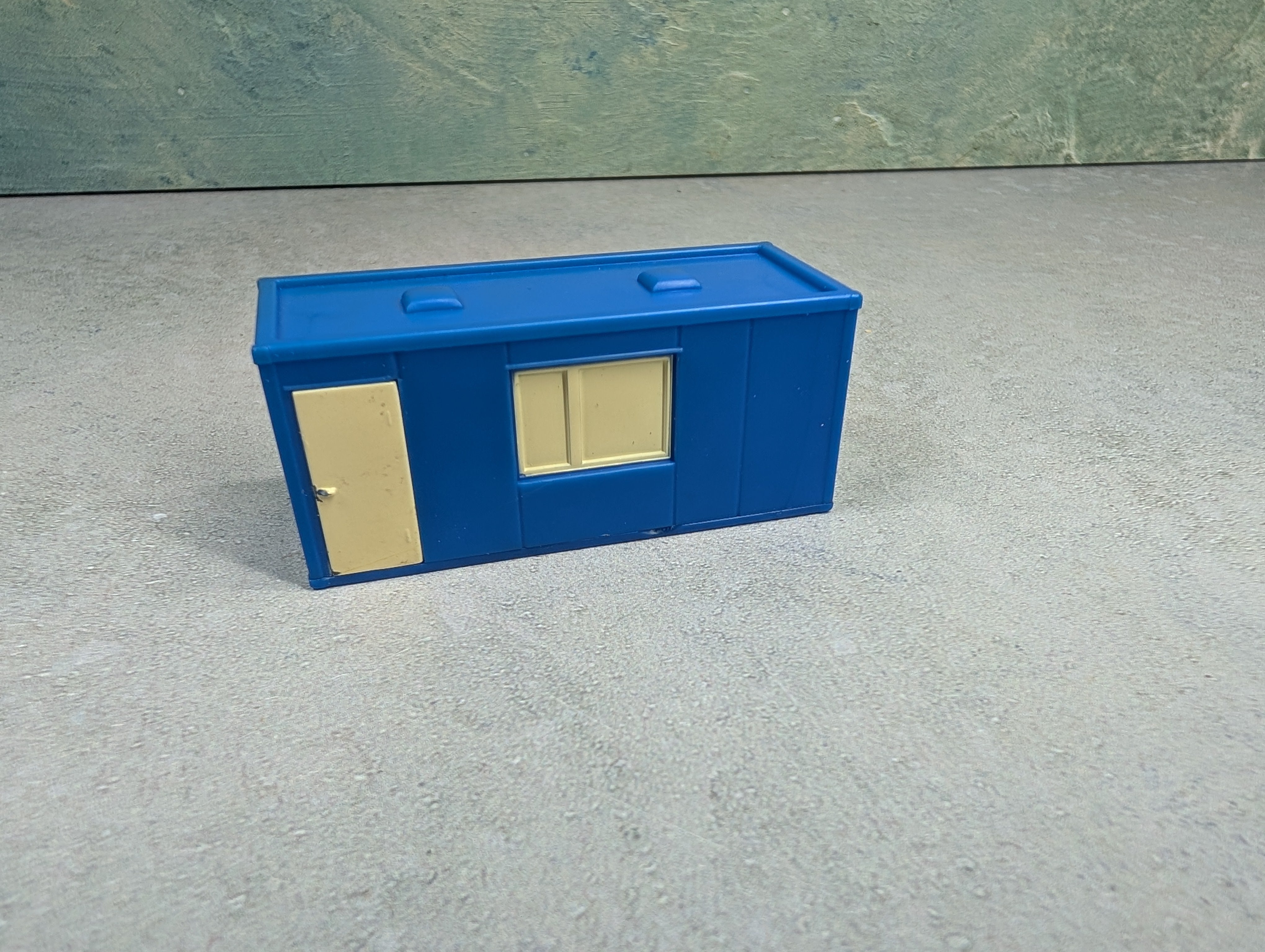 USED HO Scale 20' Mobile Office Container Building