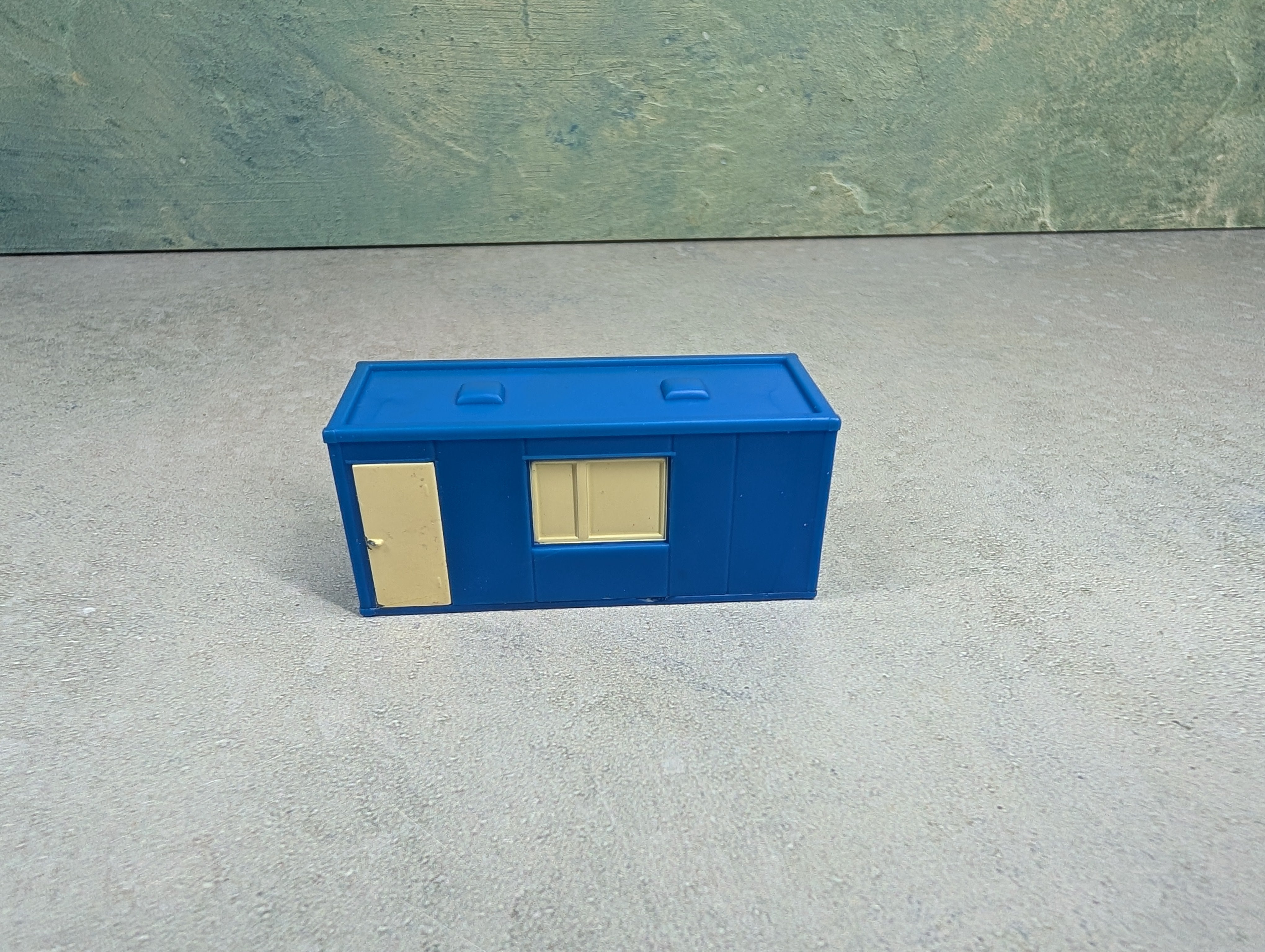 USED HO Scale 20' Mobile Office Container Building