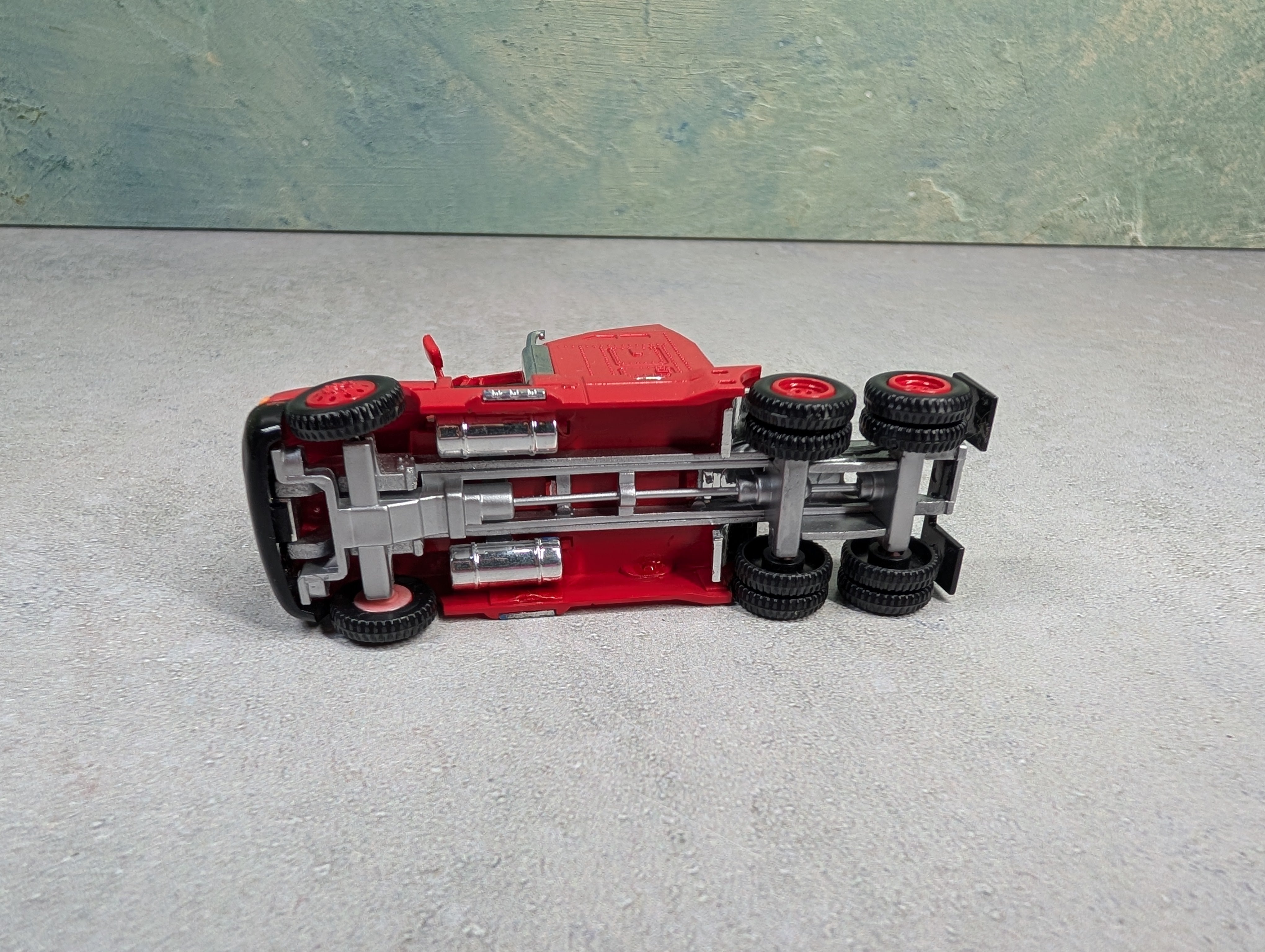 USED HO Scale Red Tractor Cab Truck Canadian National