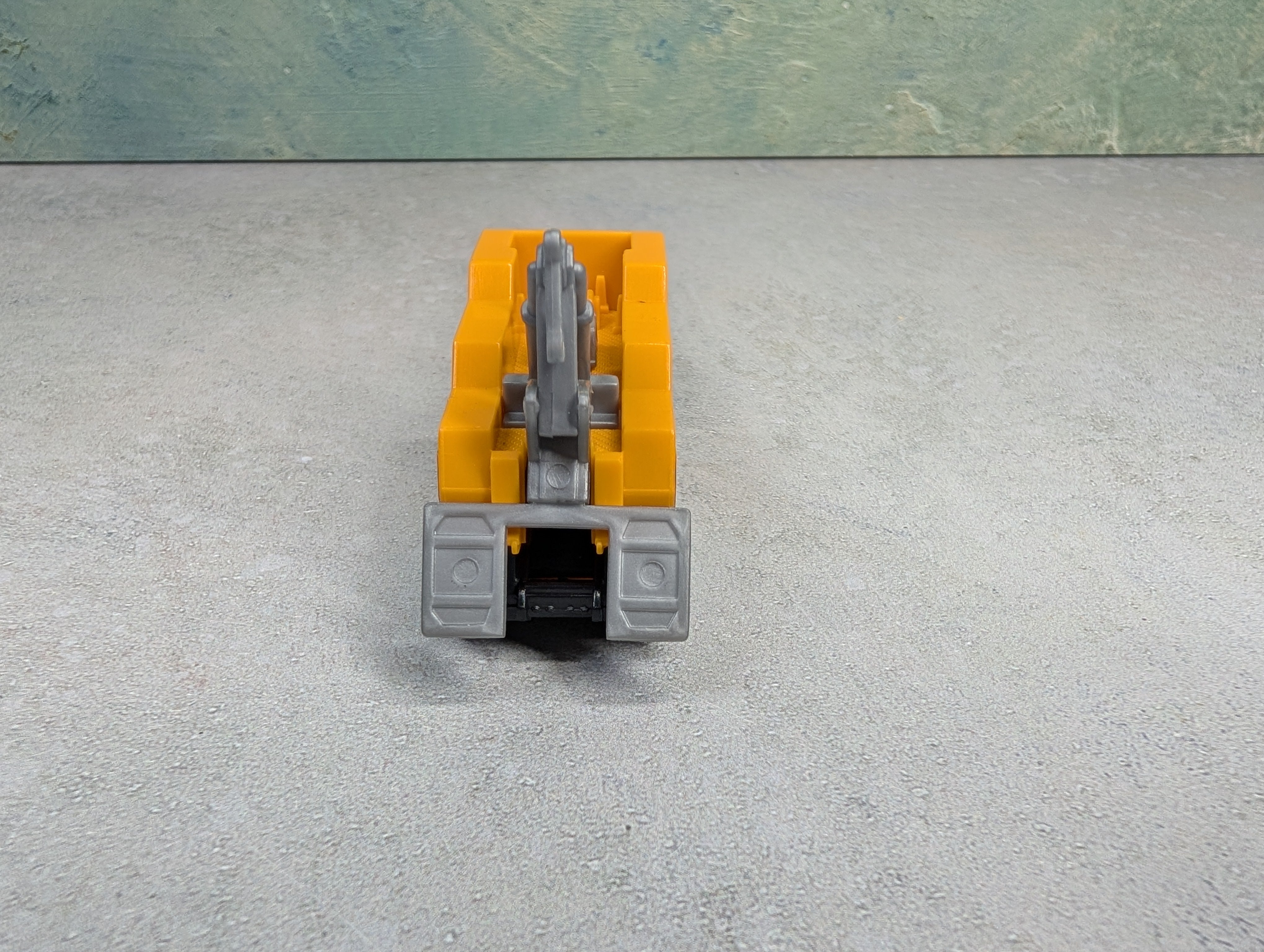 USED IHC HO Scale Yellow Heavy Duty Tow Truck