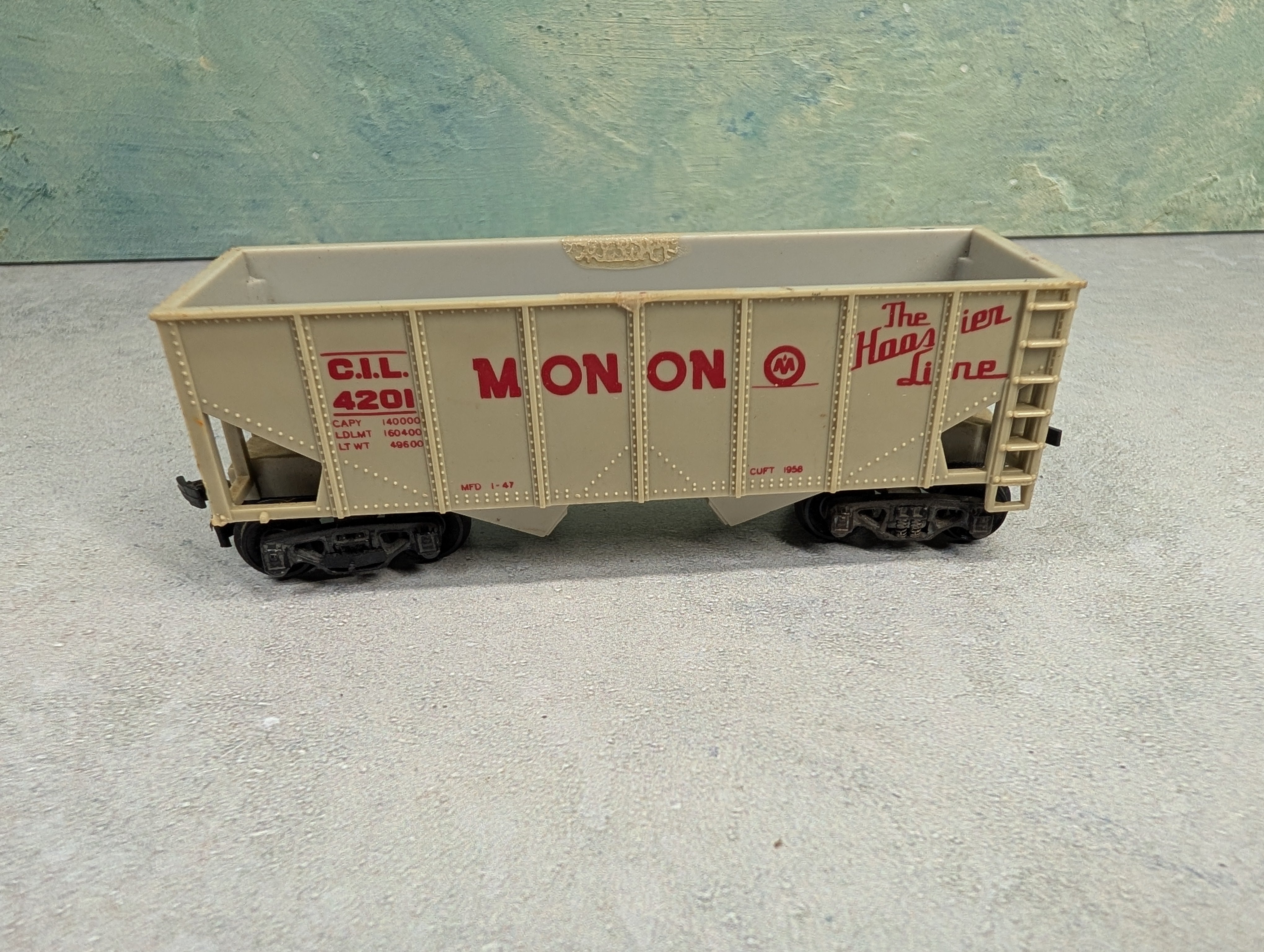 USED Varney HO Scale 2 Bay Hopper Monon CIL #4201