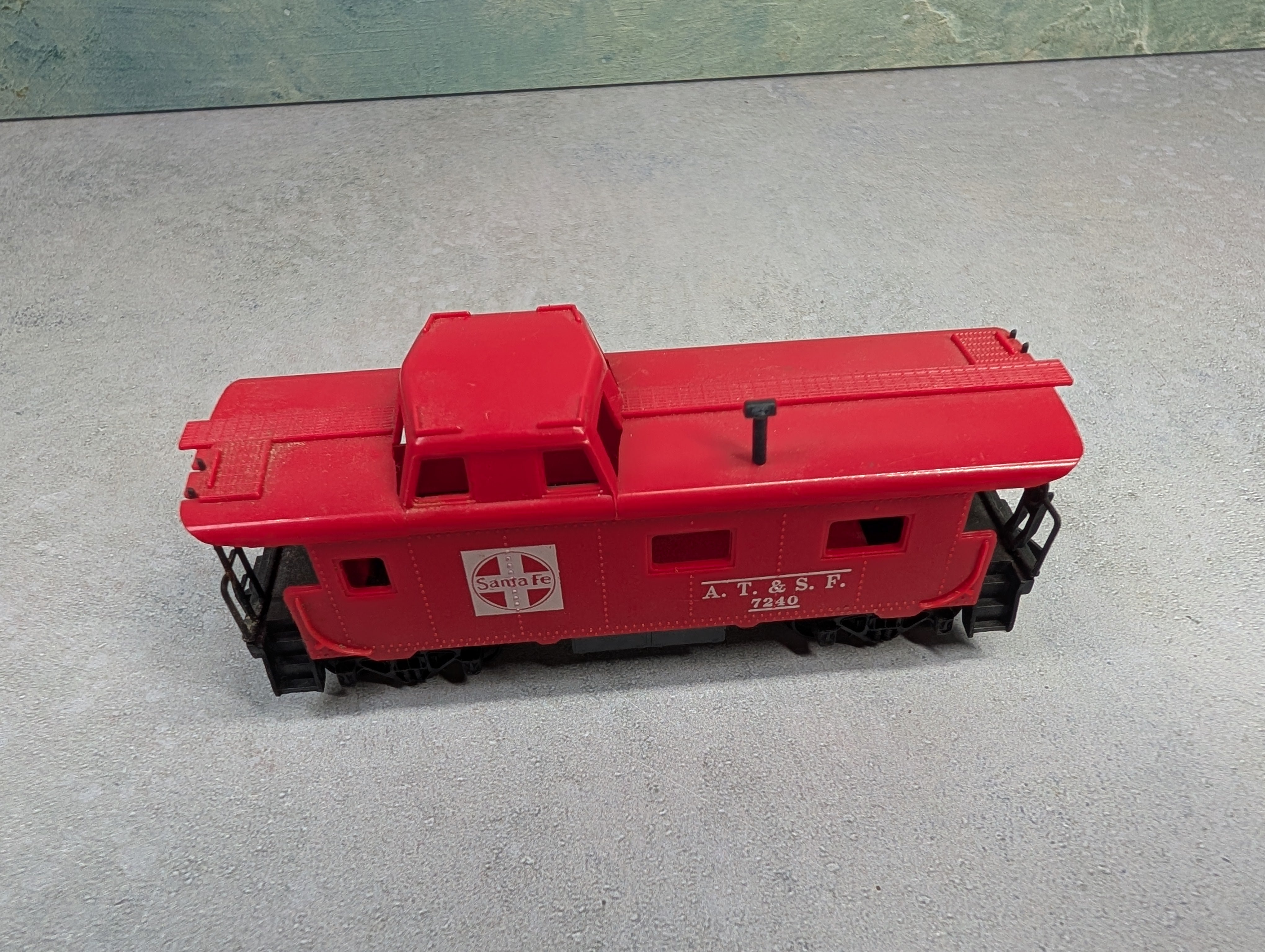 USED Tyco HO Scale Caboose Santa Fe ATSF #7240