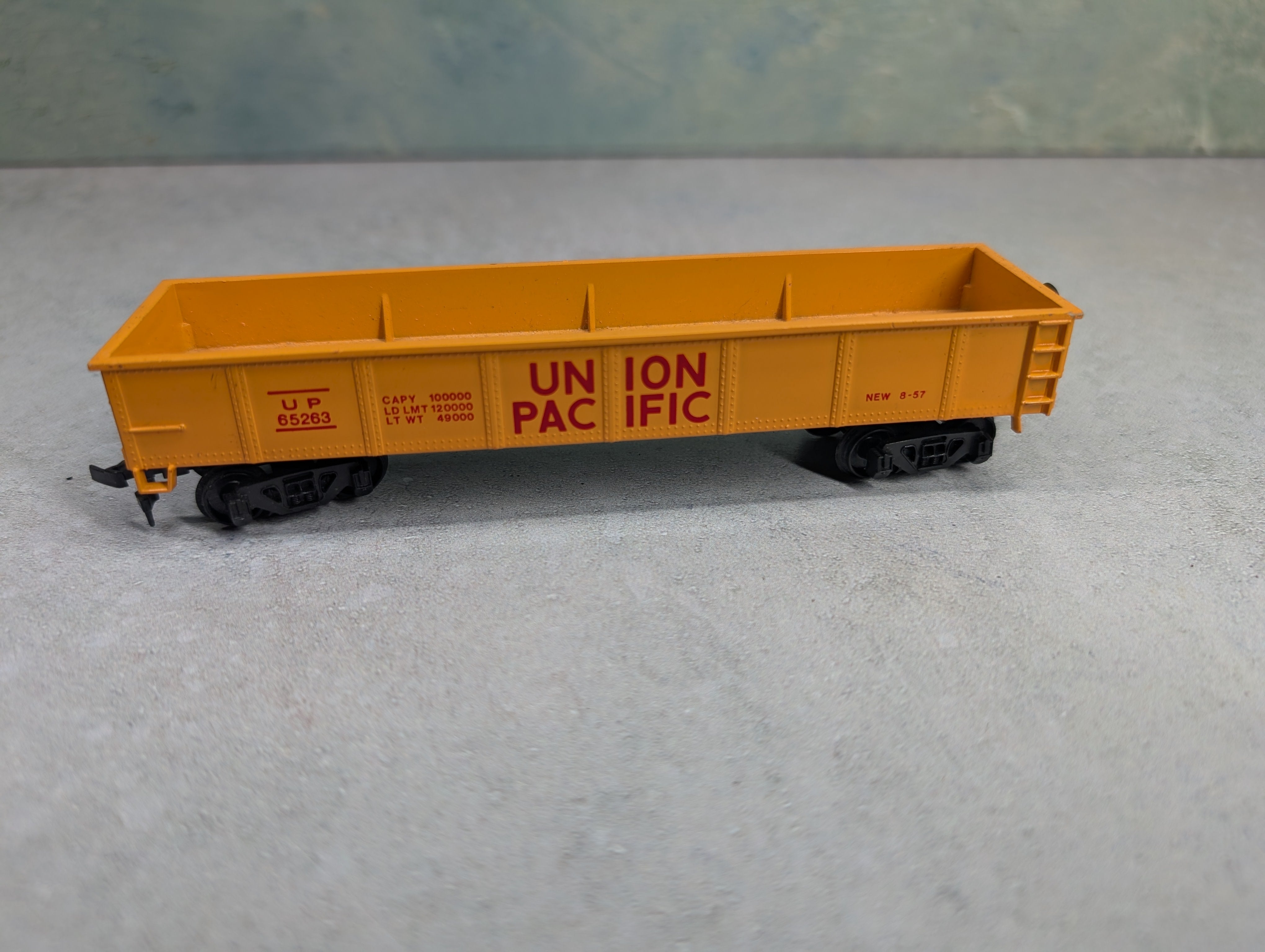 USED Bachmann HO Scale 40' Gondola Union Pacific UP #65263