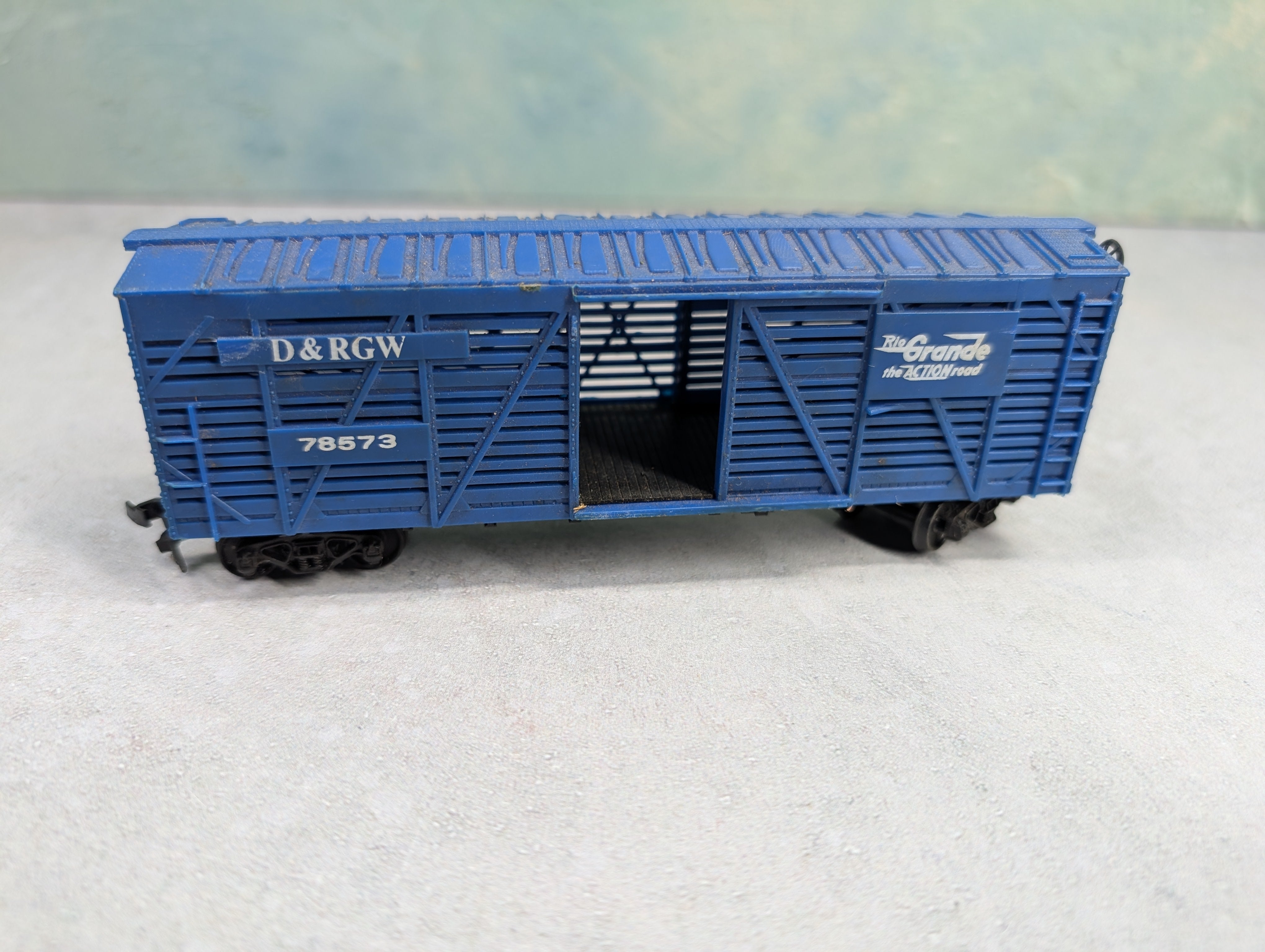 USED Lionel HO Scale 40' Cattle Stock Car Rio Grande D&RGW #78573