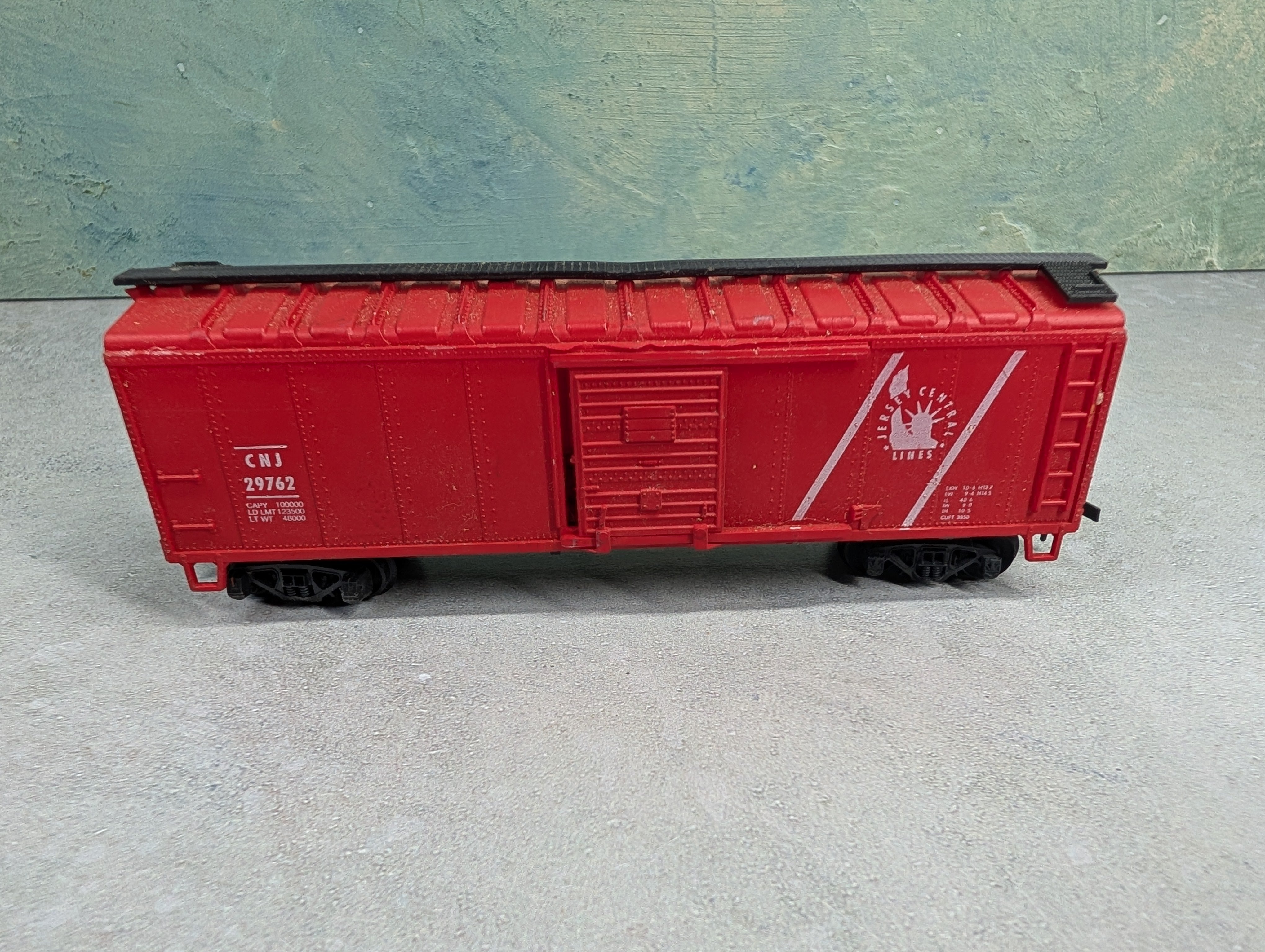 USED ROCO HO Scale 40' Box Car Jersey Central CNJ #29762