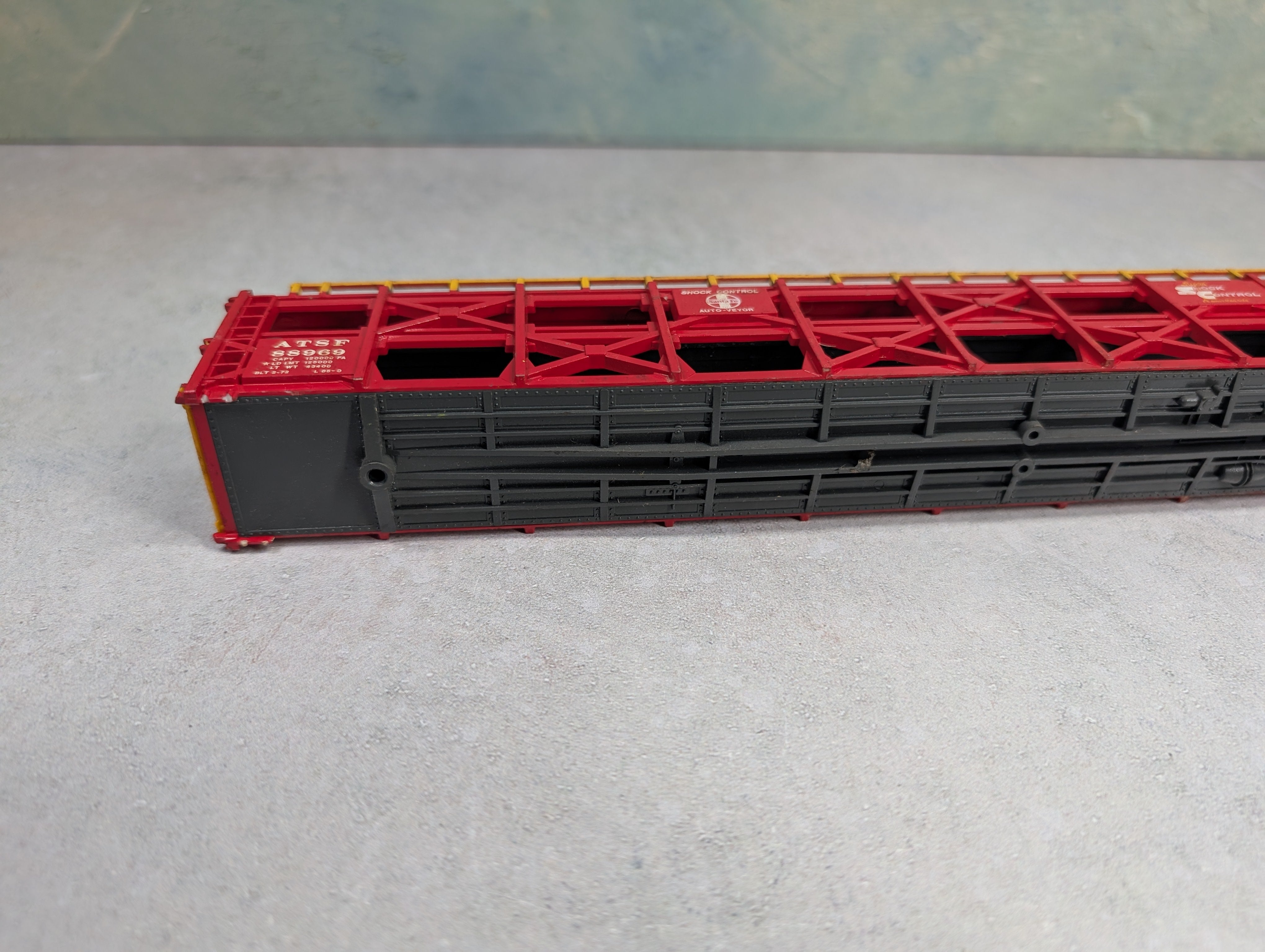 USED Bachmann HO Scale Auto Carrier Santa Fe ATSF #88969 Damaged/Missing Parts