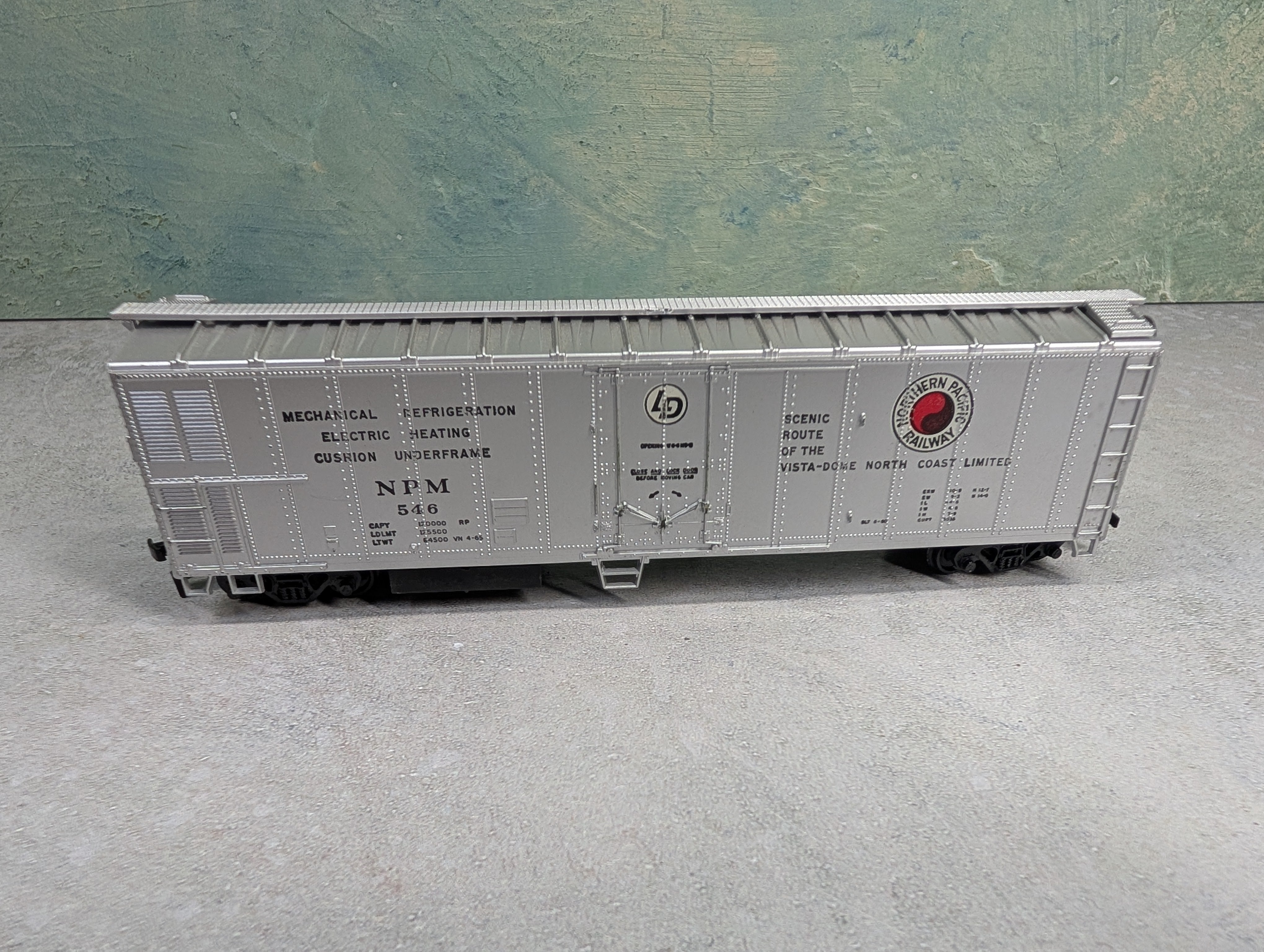 USED Athearn HO Scale 50' Box Car Northern Pacific NPM #546