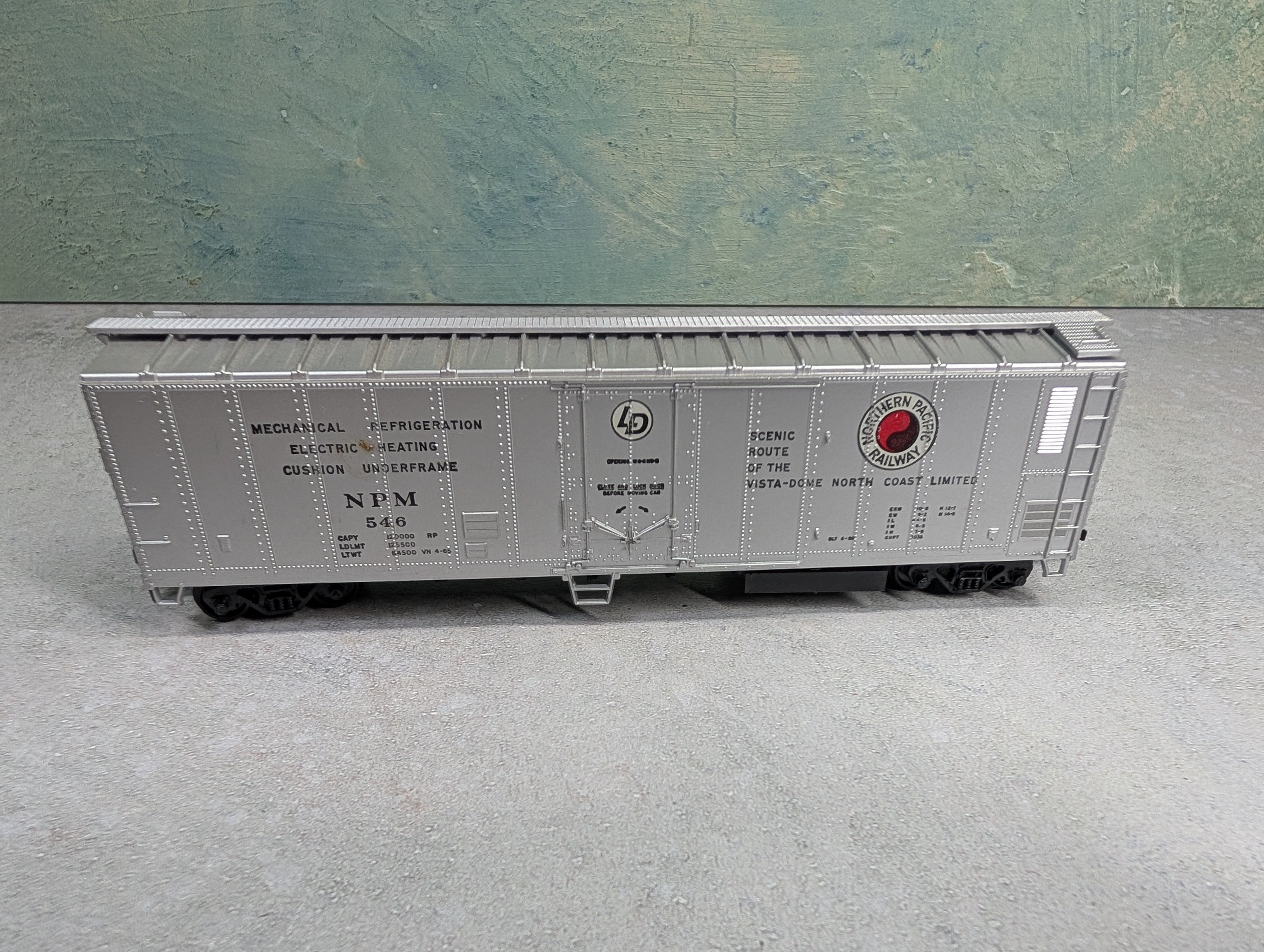 USED Athearn HO Scale 50' Box Car Northern Pacific NPM #546