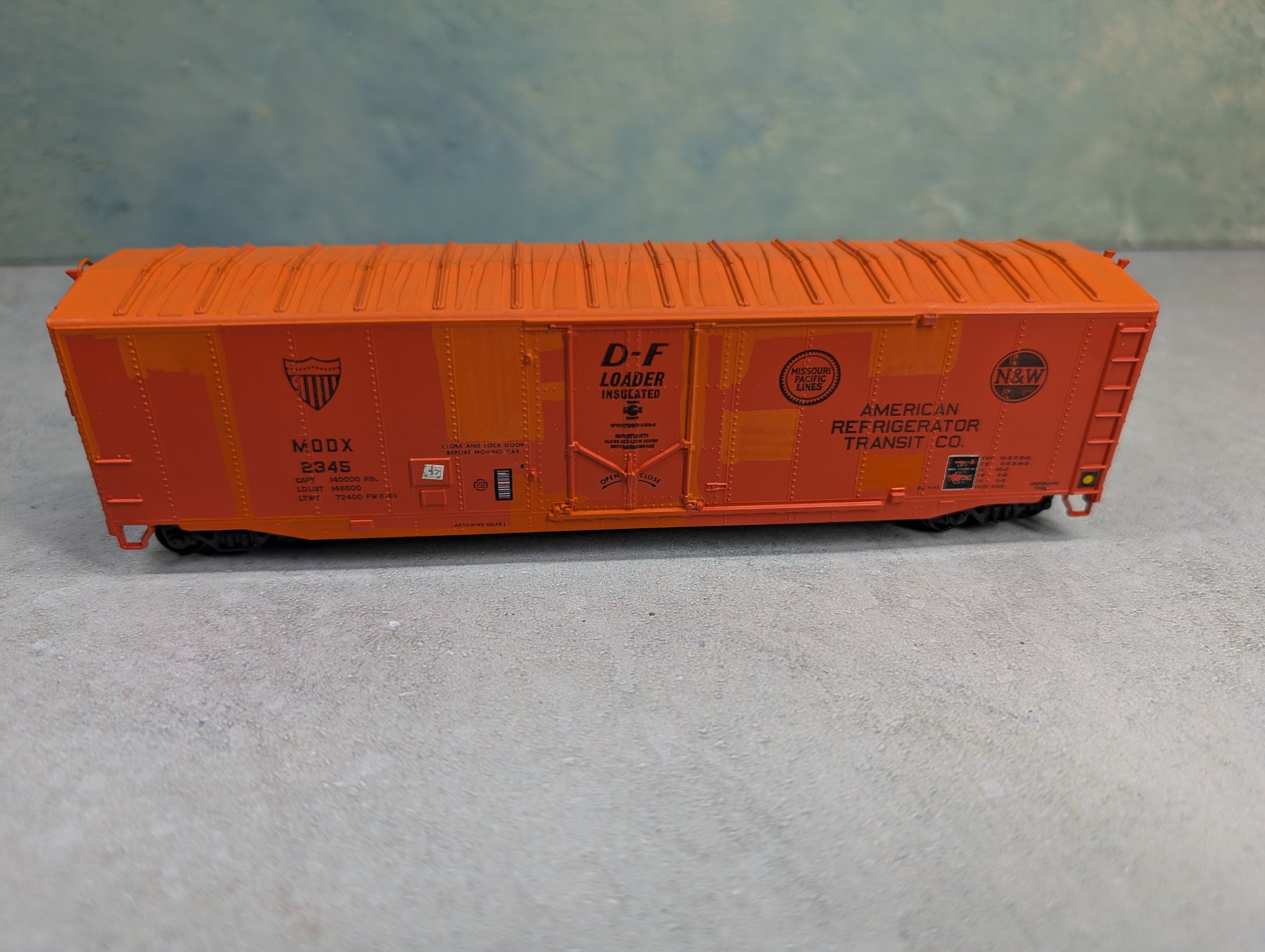 USED Athearn HO Scale 50' Box Car American Refrigerator Transit MODX #2345 Custom Patches