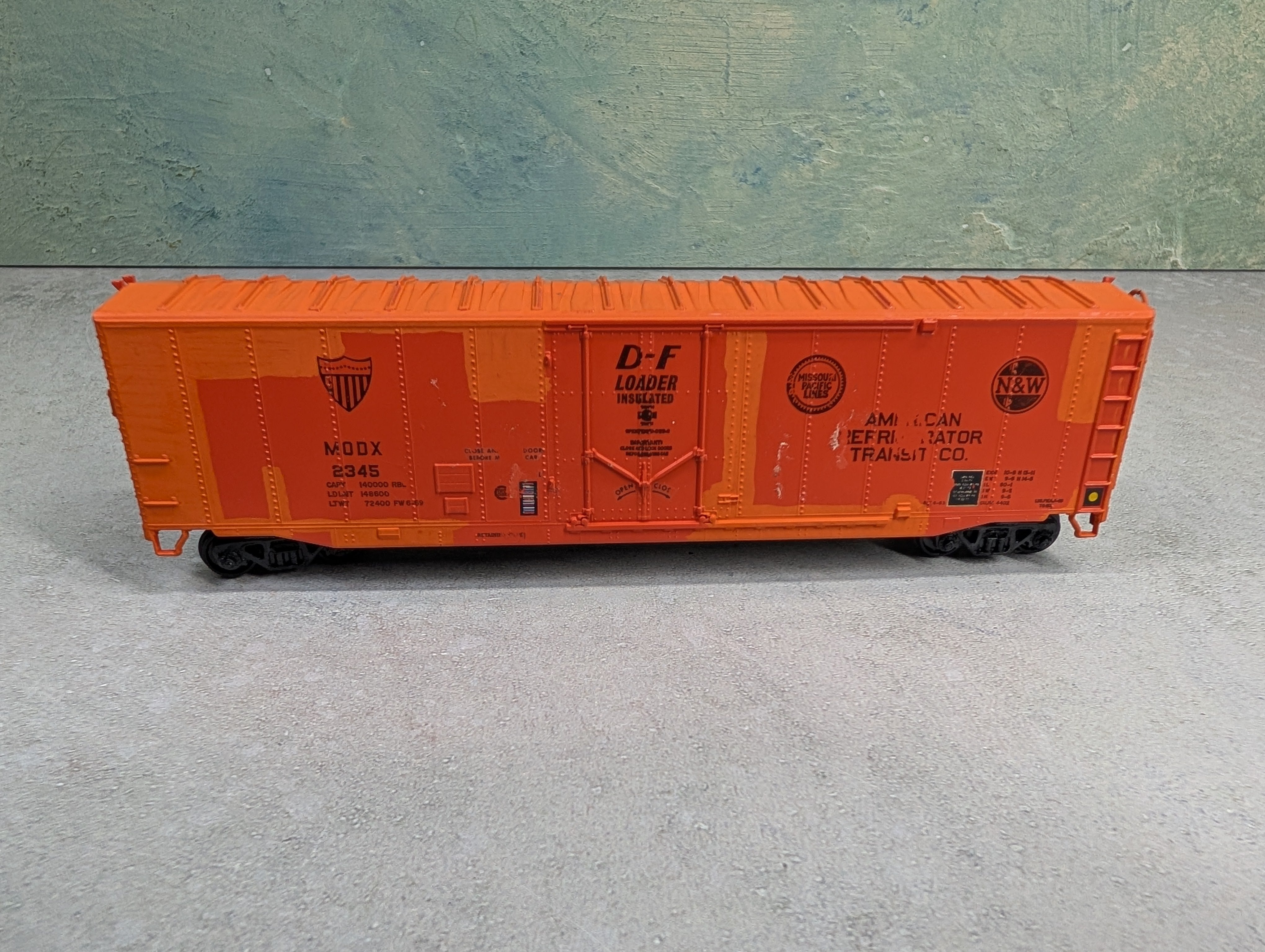 USED Athearn HO Scale 50' Box Car American Refrigerator Transit MODX #2345 Custom Patches