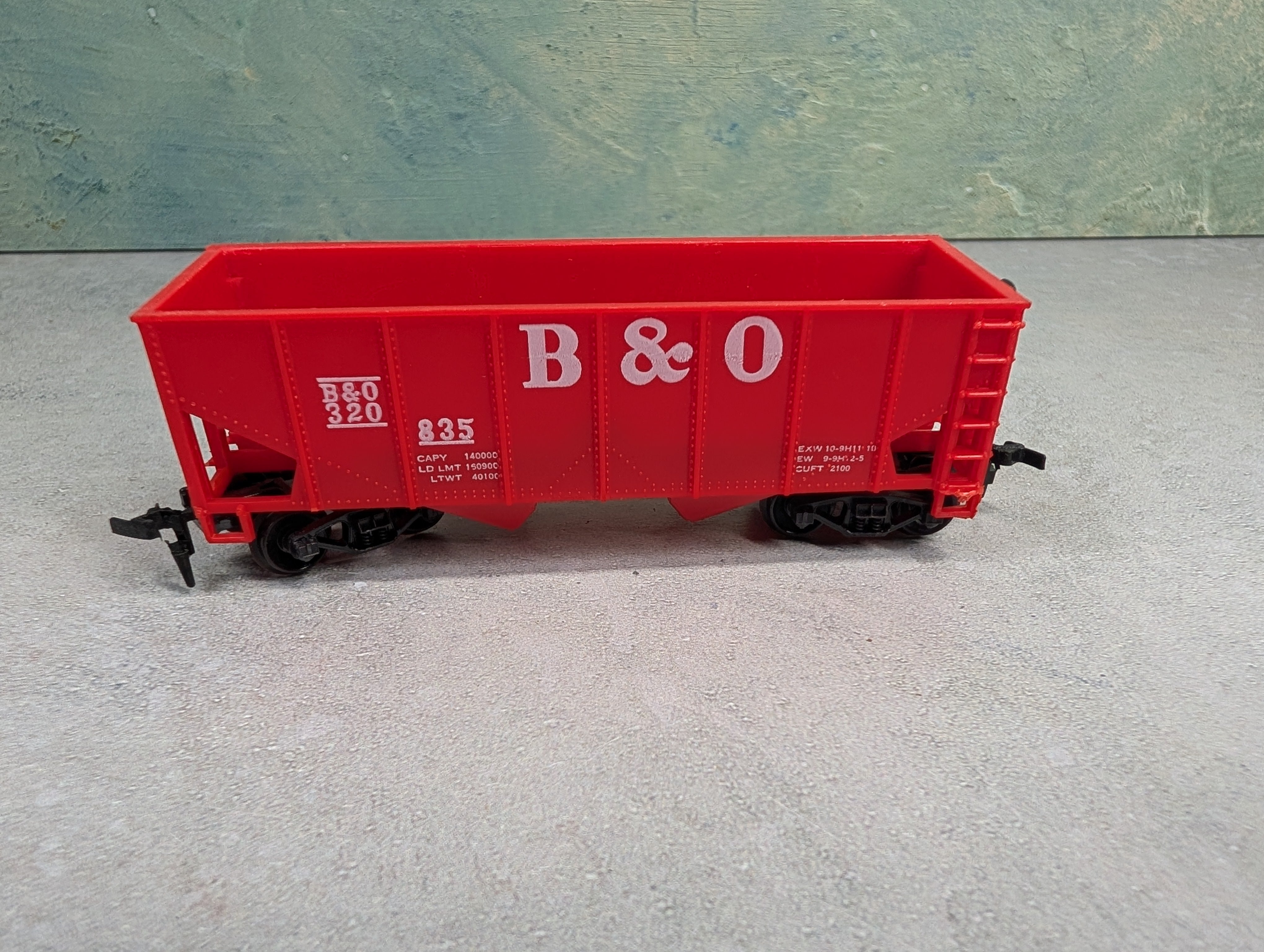 USED Life-Like HO Scale 2 Bay Hopper Baltimore and Ohio B&O #320835