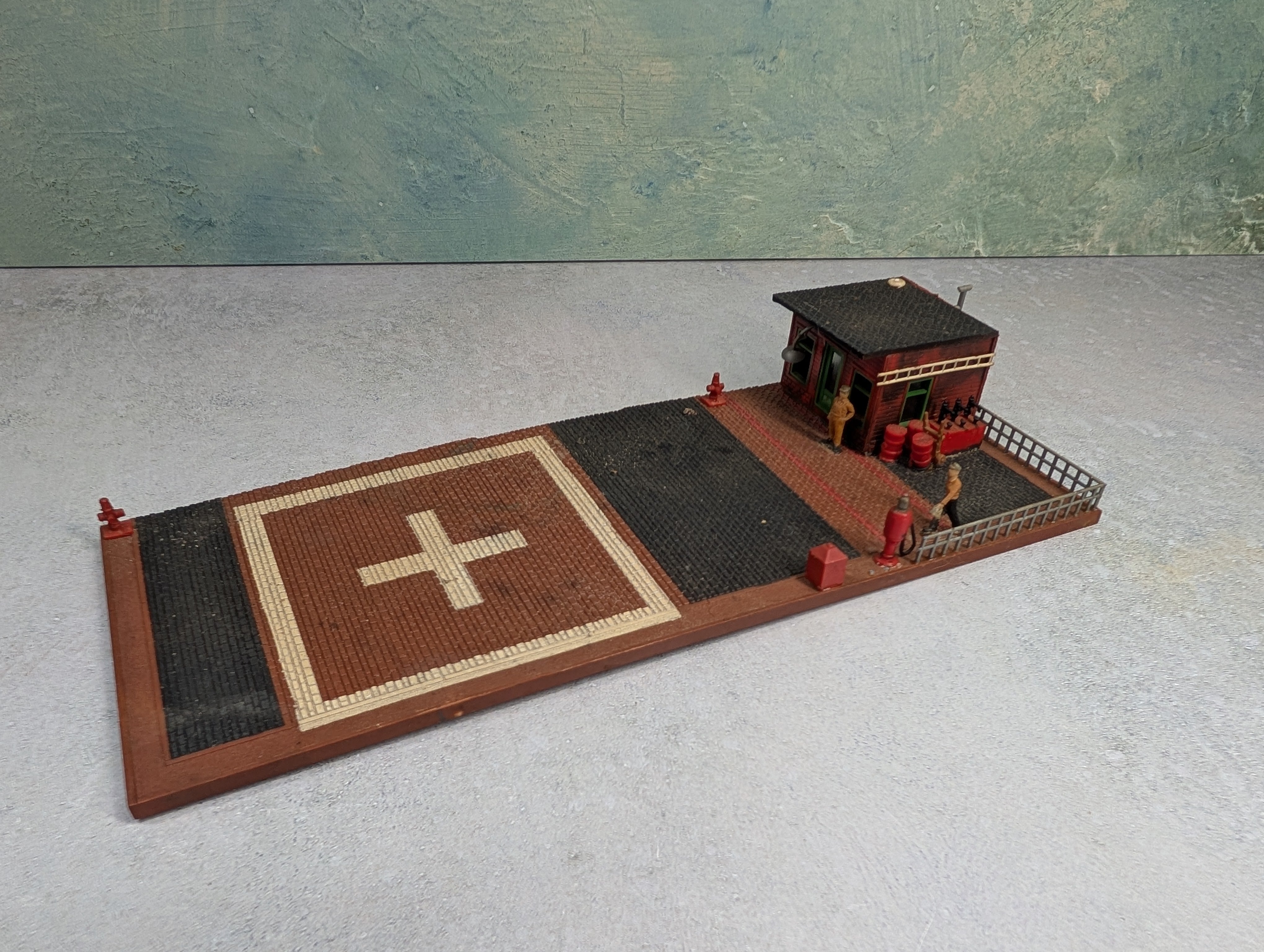 USED HO Scale Freight Station Platform