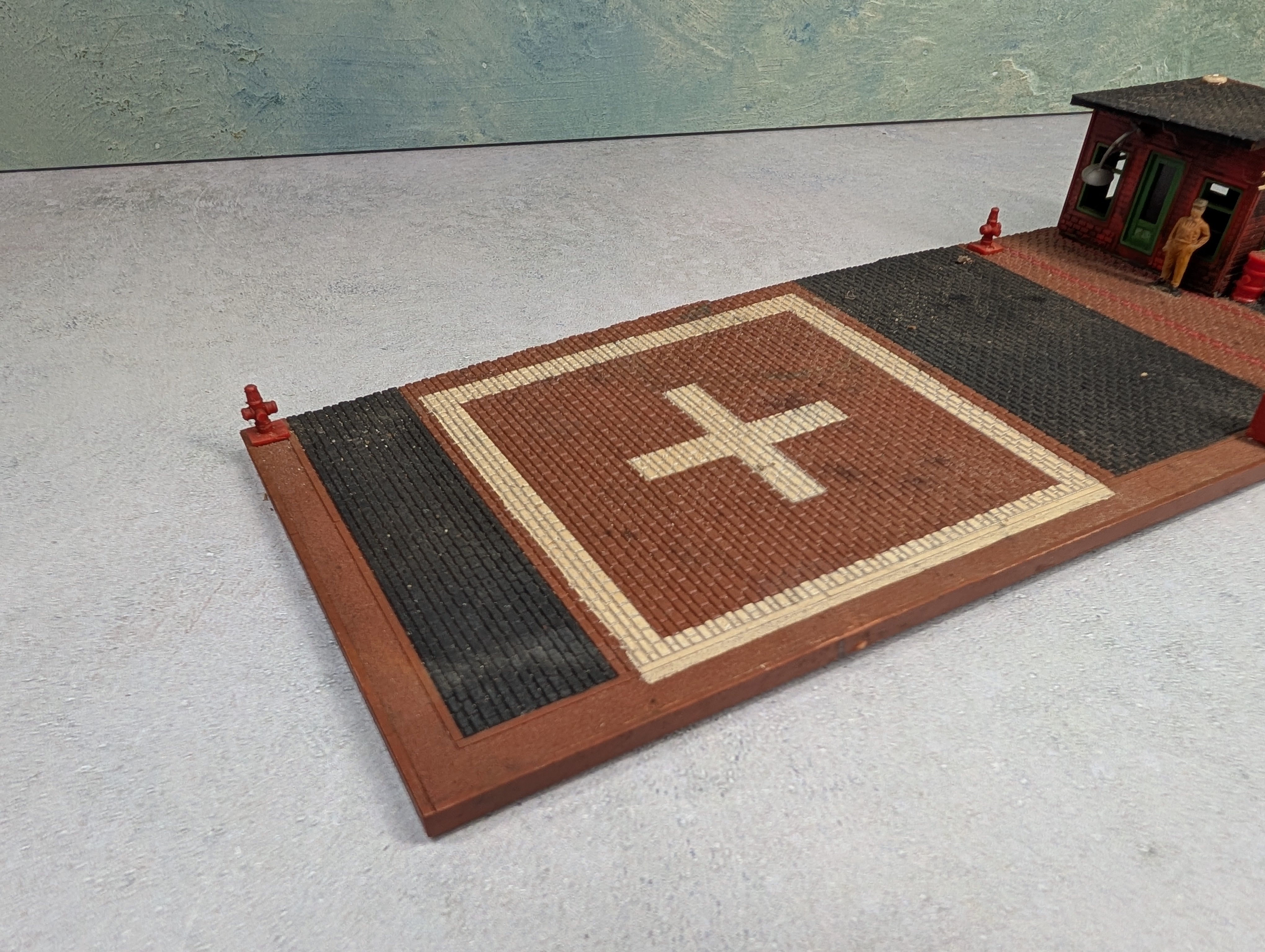 USED HO Scale Freight Station Platform