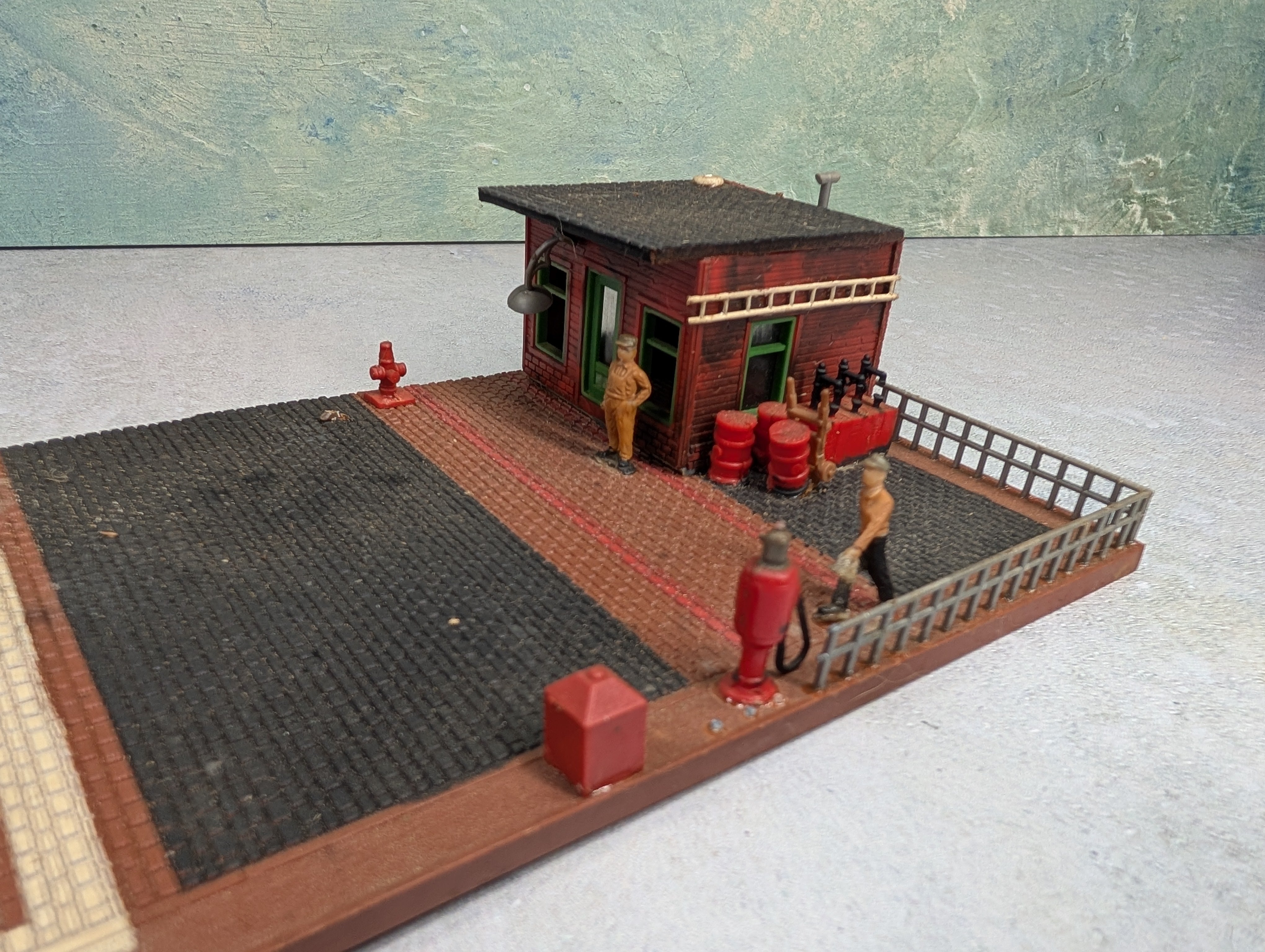 USED HO Scale Freight Station Platform
