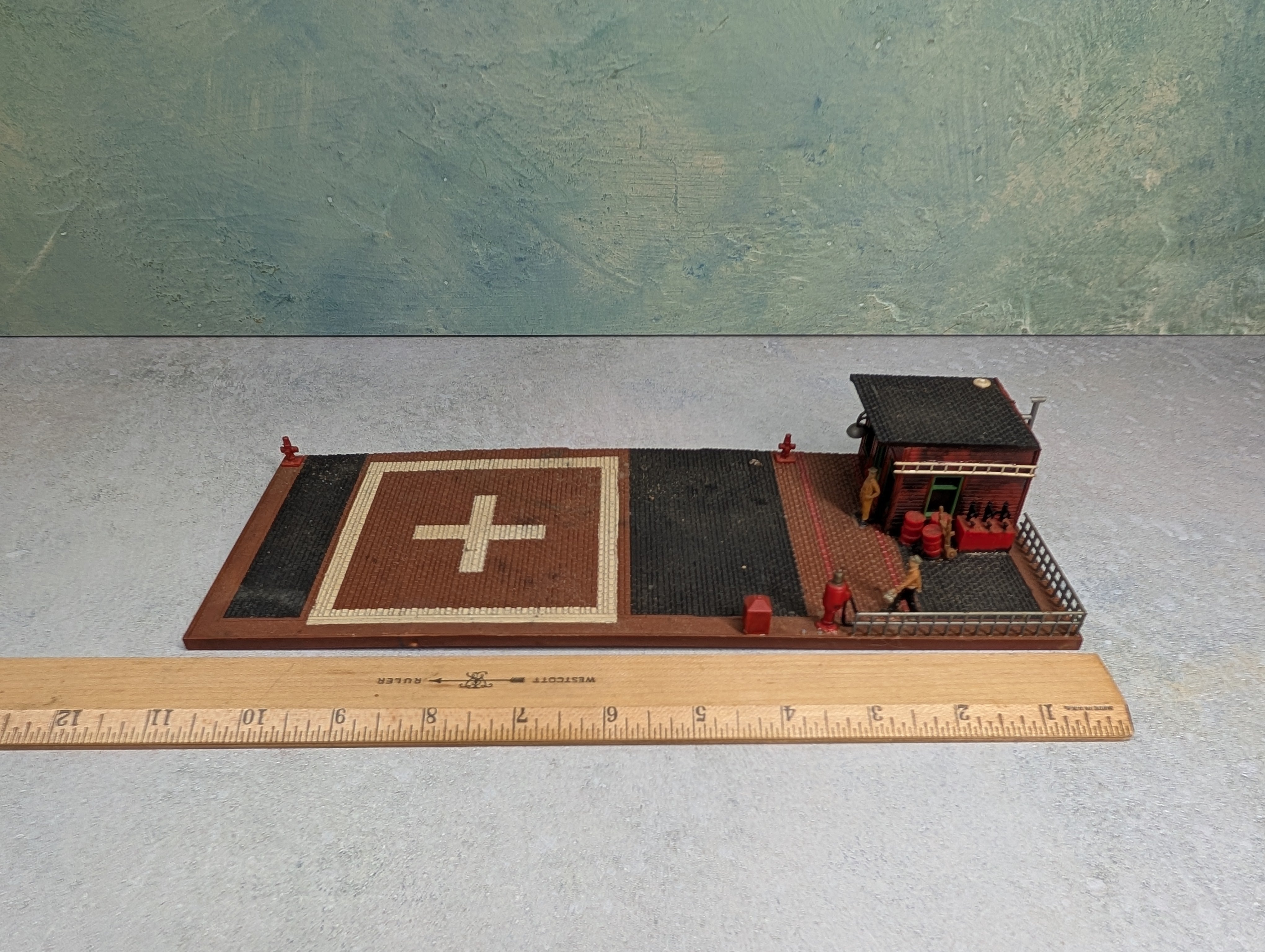 USED HO Scale Freight Station Platform